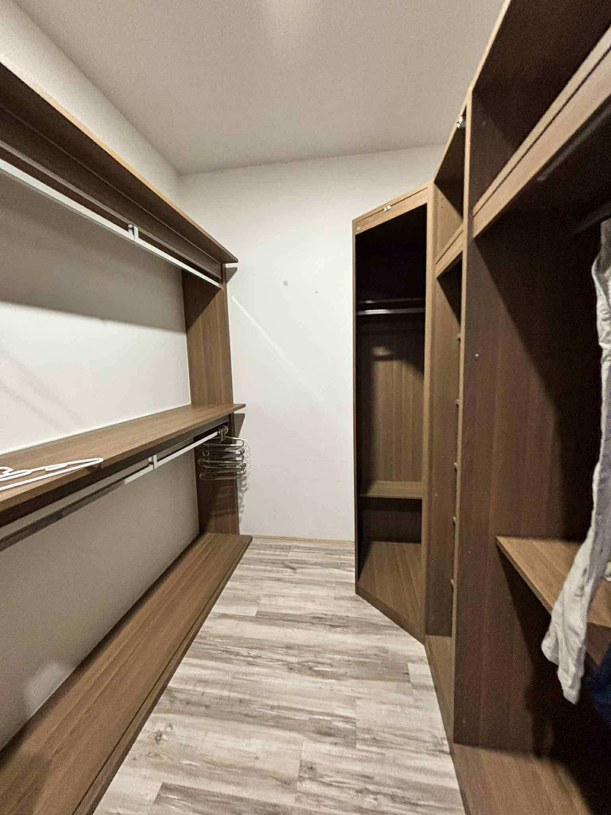 ขายบ้านลาดพร้าว เซ็นทรัลลาดพร้าว : ที่ดิน 98ตรว พื้นที่ใช้สอย 460ตรม 5นอน4น้ำ บ้านเดี่ยว 2 ชั้น โชคขัย 4 ลาดพร้าว 32 จตุจักร