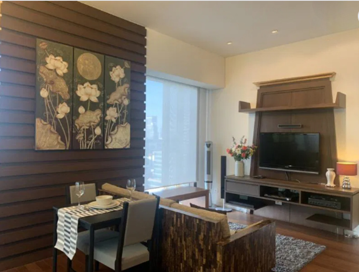 ให้เช่าคอนโดวิทยุ ชิดลม หลังสวน : Hansar Rajchadamri 60 sq.m. Please add LINE ID @806qphgn o8415o5483