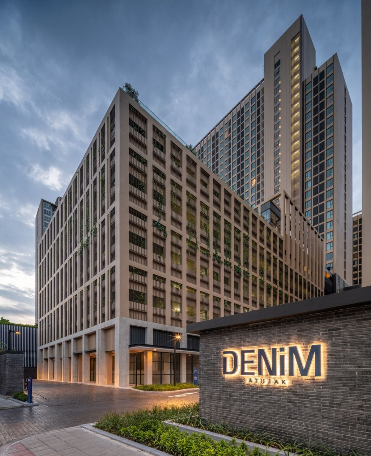 For SaleCondoSapankwai,Jatujak : 🔥DENIM Jatujak 👖 Condo, fully furnished, near BTS Mo Chit, low price, start life easily, 0994629391 Bird