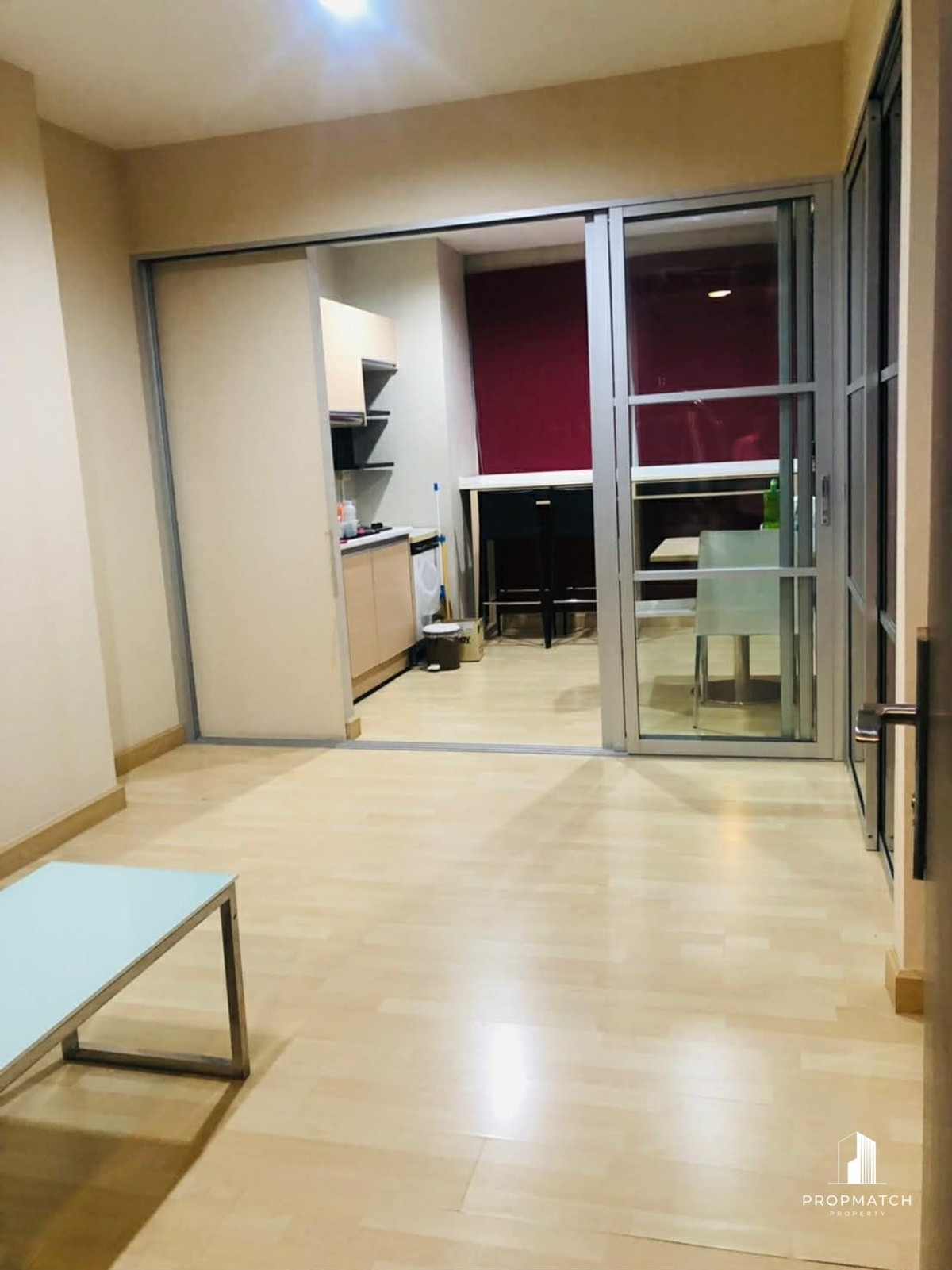 For SaleCondoRatchadapisek, Huaikwang, Suttisan : The price is amazing. Rhythm Ratchada sells for only 3.99m, big room 46 sqm, not a small room, 0 meters from Mrt Ratchada. If interested, make an appointment to view. 064-6696546 Minnie.