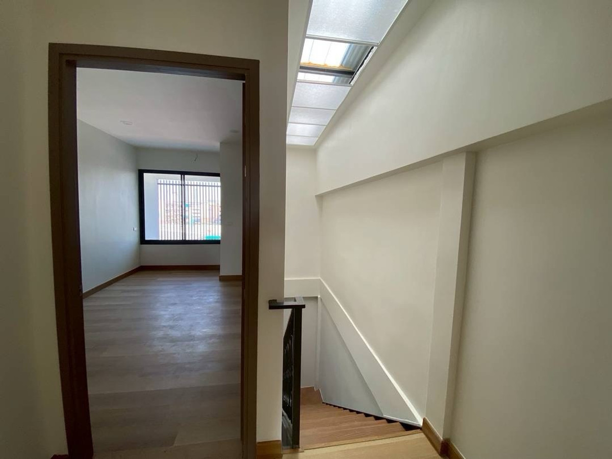 ขายอาคารพาณิชย์รัชดา ห้วยขวาง : ขายตึกอาคารพาณิชย์ ทำเลห้วยขวาง 4ชั้น 3นอน 5น้ำ 6.99ล้านบาท (รีโนเวท) เรียบร้อยแล้ว