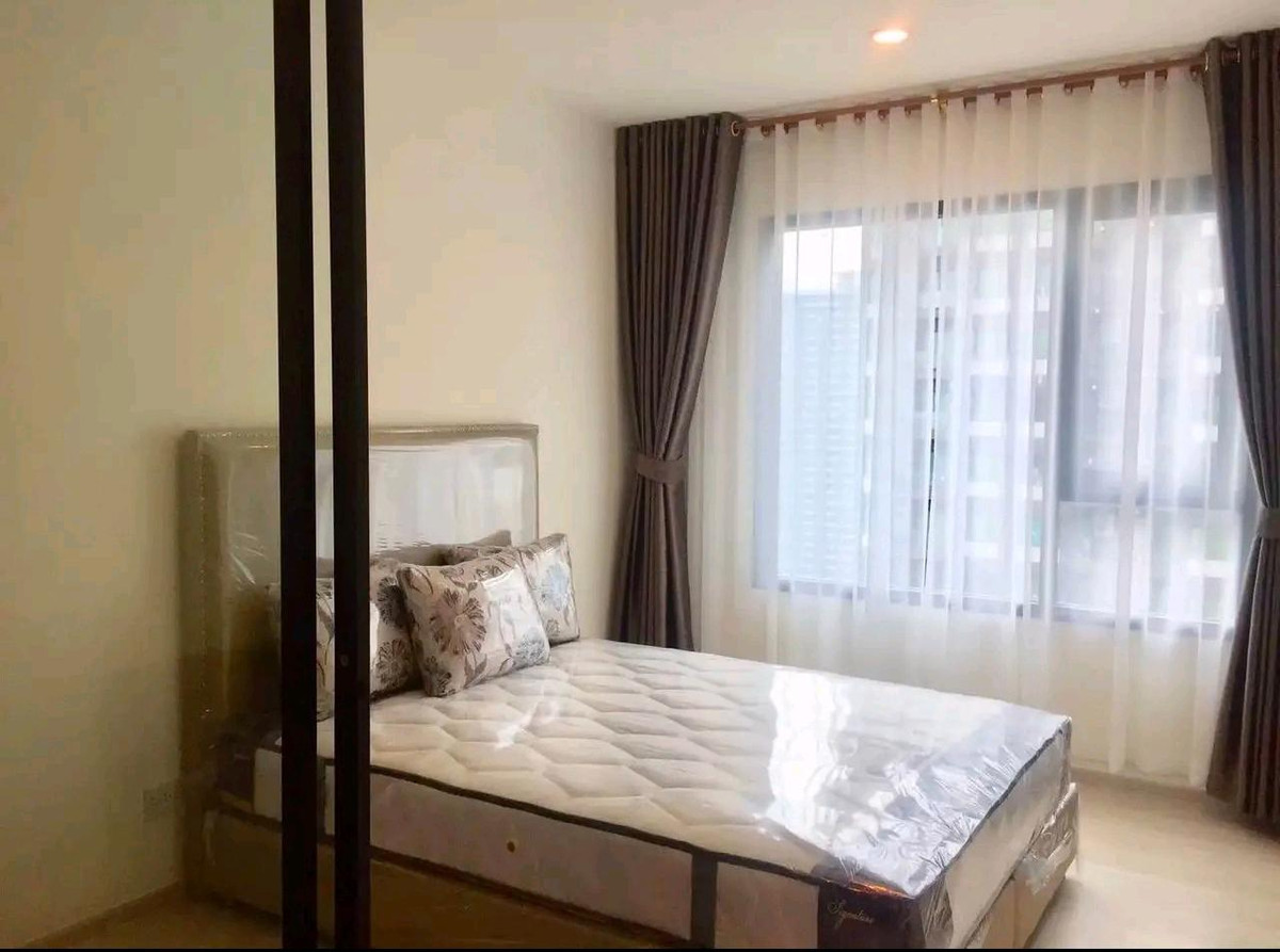 For RentCondoRama9, Petchburi, RCA : 🔴14,000฿🔴 𝗟𝗶𝗳𝗲 𝗔𝘀𝗼𝗸𝗲┃Life Asoke ✅ near MRT Phetchaburi, happy to serve 🙏If interested, talk to 𝙇𝙄𝙉𝙀 (reply very quickly):​📱 Property code​ 6812-0801📱: Line ID:@bbcondo88
