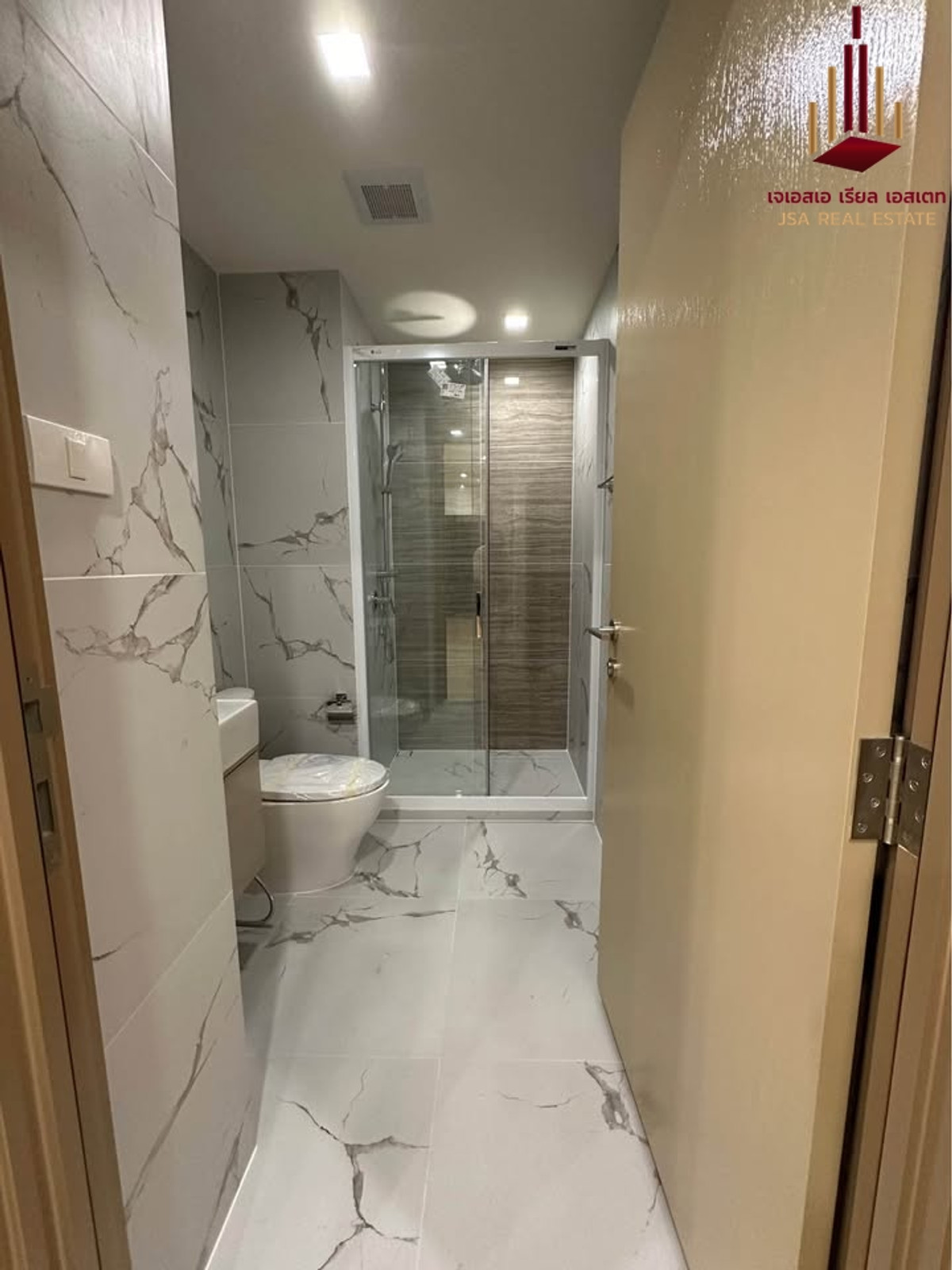 For SaleCondoWongwianyai, Charoennakor : ✨ For sale Na Reva Charoennakhon ✨ Only 6,890,000 THB