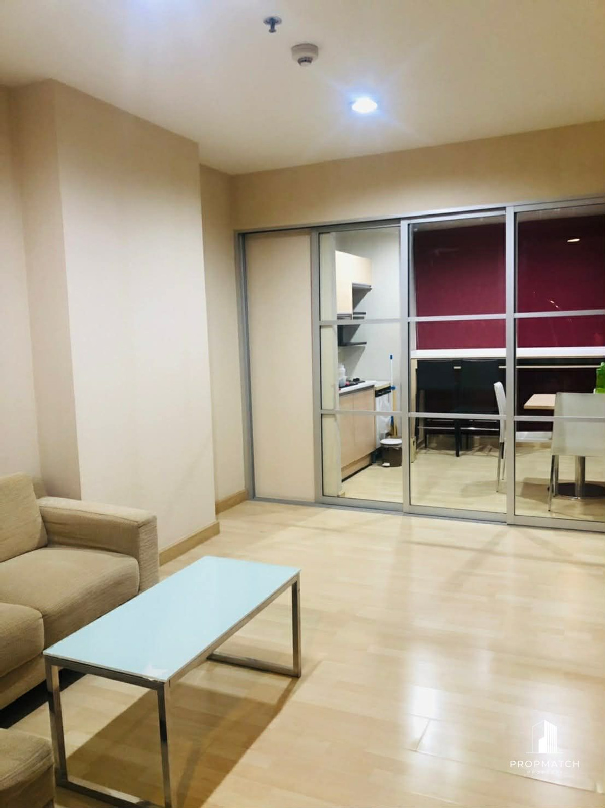 ขายคอนโดรัชดา ห้วยขวาง : ราคาโคตรจะจึ้ง Rhythm Ratchada ขายแค่ 3.73 m ห้องใหญ่ 46 sqm นะจ้ะ ไม่ใช่ห้องเล็ก ติด Mrt รัชดา 0 เมตร สนใจนัดชมได้เลย 064-6696546 มินนี่  