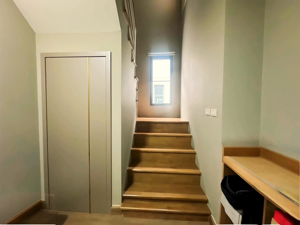 ขายทาวน์โฮมลาดกระบัง สุวรรณภูมิ : 🎯 ขาย Patio อ่อนนุช–มอเตอร์เวย์ | ทาวน์โฮม 3 ชั้น บ้านริม พร้อมอยู่ ไม่ต้องปรับปรุง 🌿 