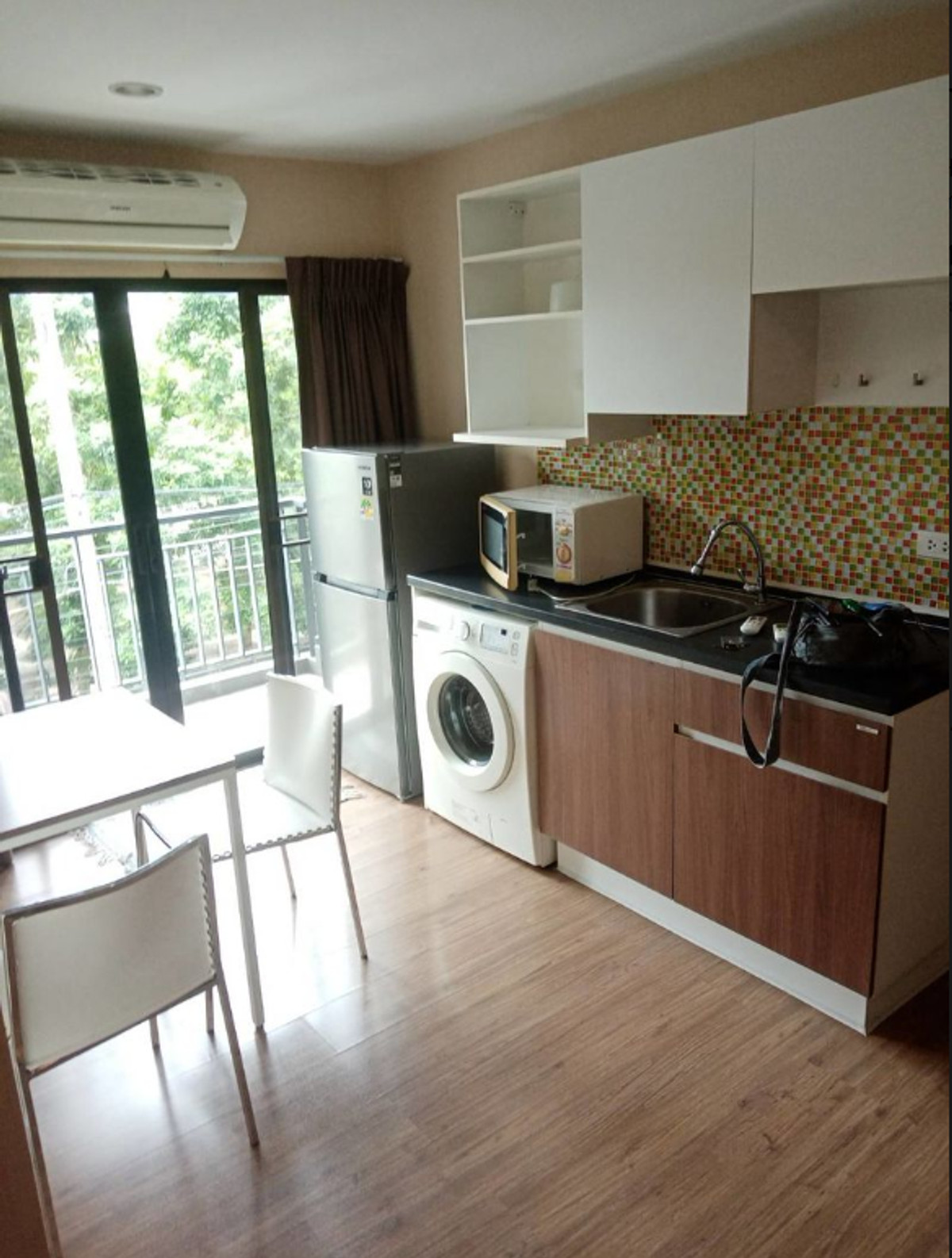 ขายคอนโดโชคชัย4 ลาดพร้าว71 : Chewathai Hallmark Ngamwongwan 45 sq.m.  Please add LINE ID @806qphgn o8415o5483