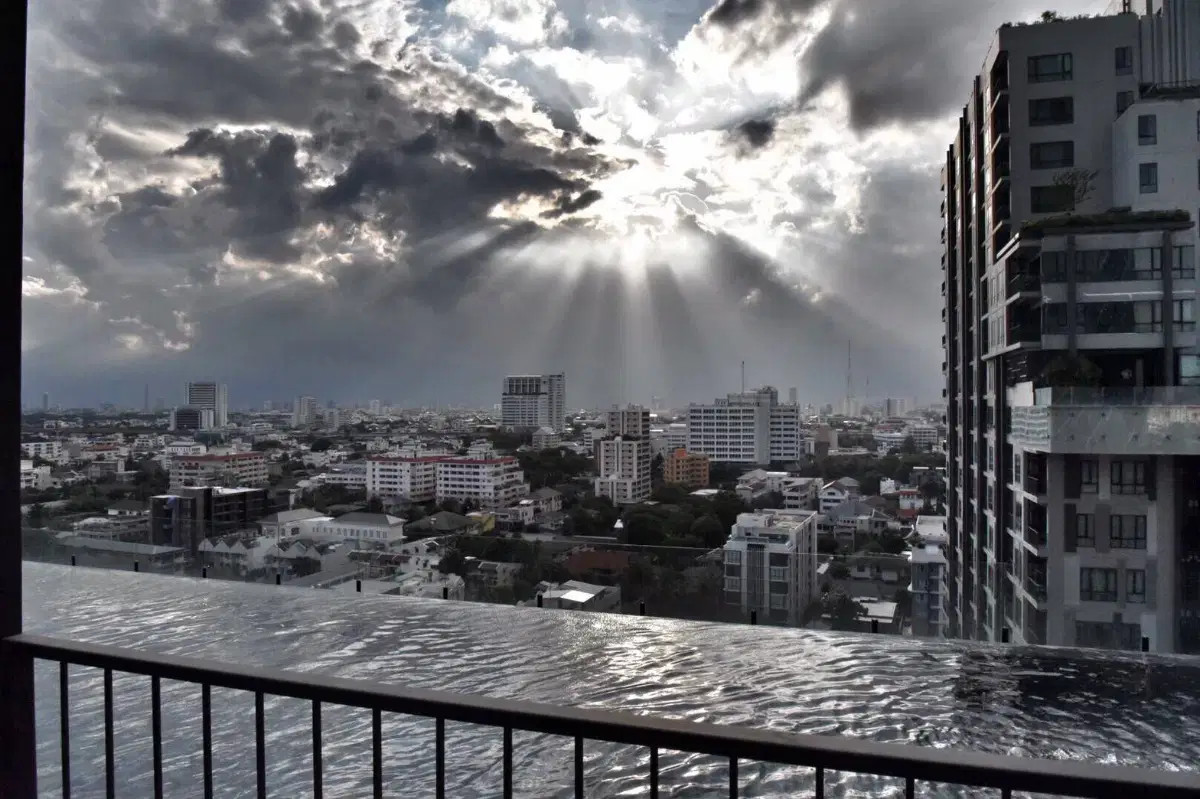 ให้เช่าคอนโดอารีย์ อนุสาวรีย์ : Centric Aree Station 56 sq.m. Please add LINE ID @806qphgn o8415o5483