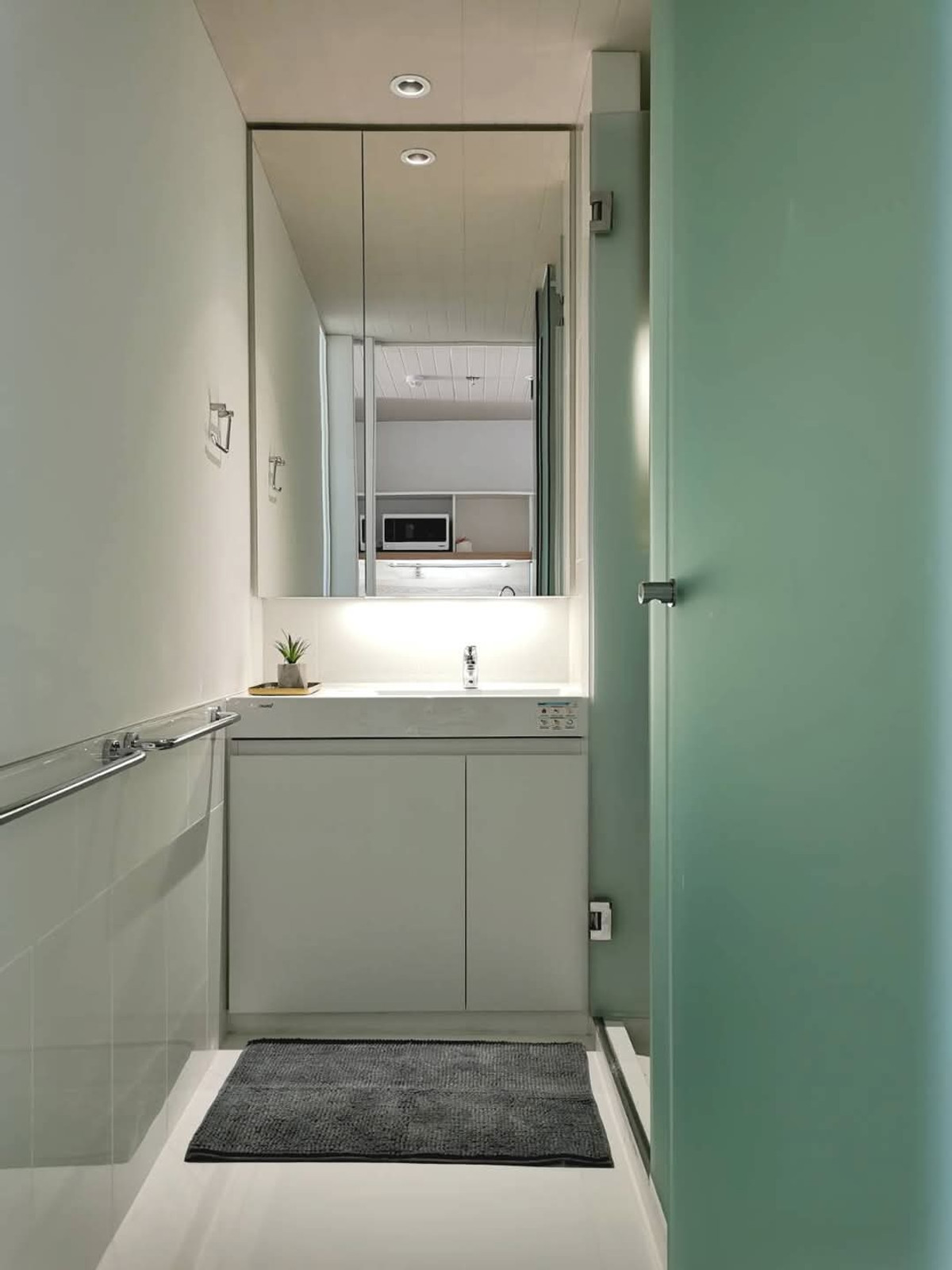 ให้เช่าคอนโดสยาม จุฬา สามย่าน : New Room Triple Y 1bed 34 Sqm Fullyfurnish 30,000-