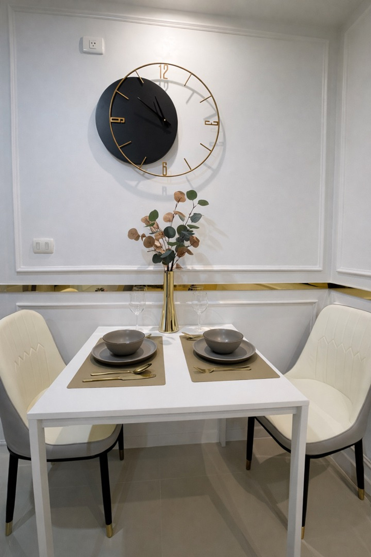 ให้เช่าคอนโดท่าพระ ตลาดพลู วุฒากาศ : ปล่อยเช่า  เมโทร ปาร์ค สาทร เฟส 1 รีโนเวทใหม่ เครื่องใช้ไฟฟ้าและเฟอร์นิเจอร์ใหม่หมดไม่เคยใช้งาน 