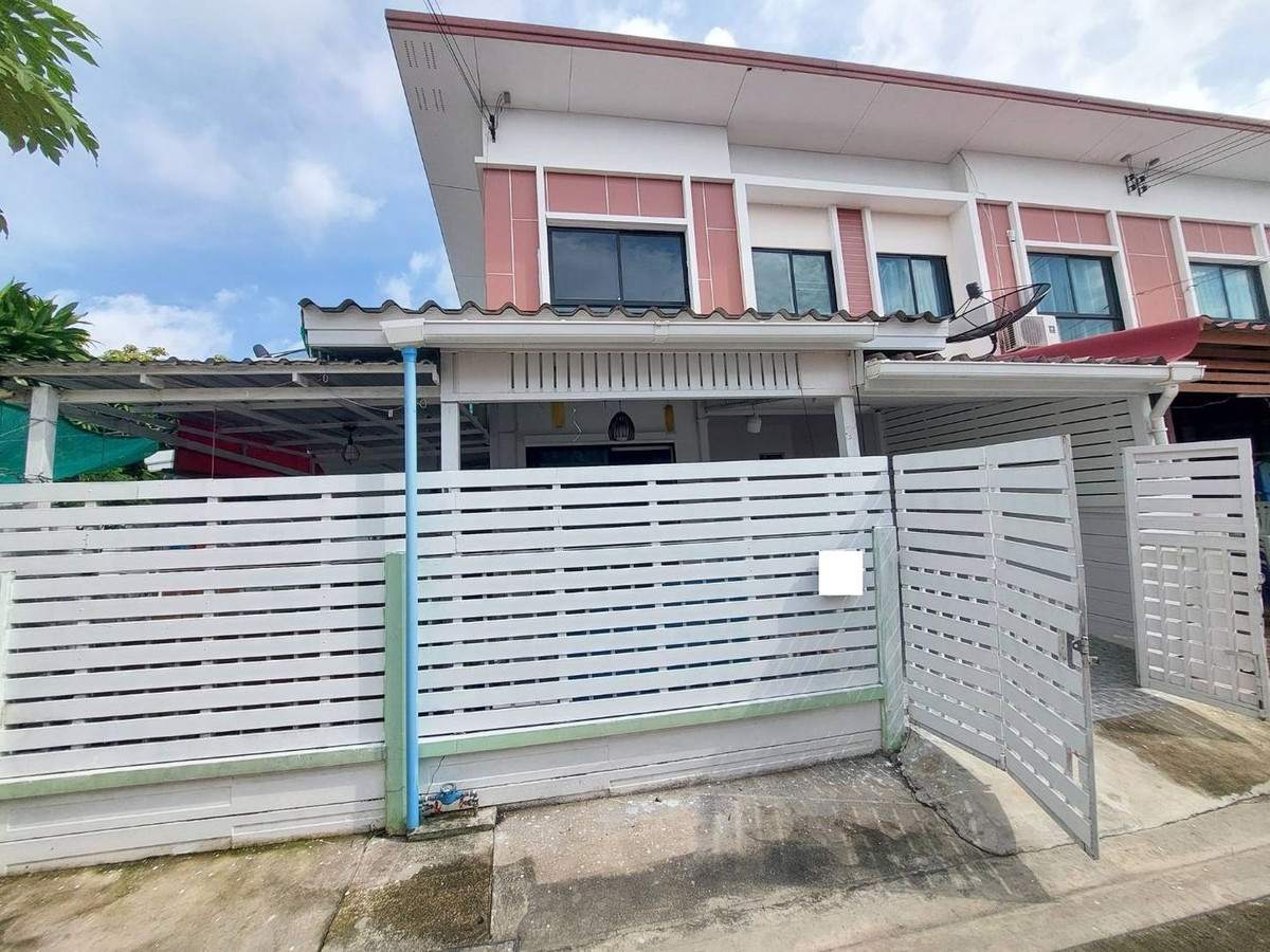 ขายทาวน์โฮมสมุทรปราการ สำโรง : หลังมุม 35.2ตรว 5นอน3น้ำ ทาวน์โฮม 2 ชั้น เจ ทาวน์ สุขุมวิท แพรกษา