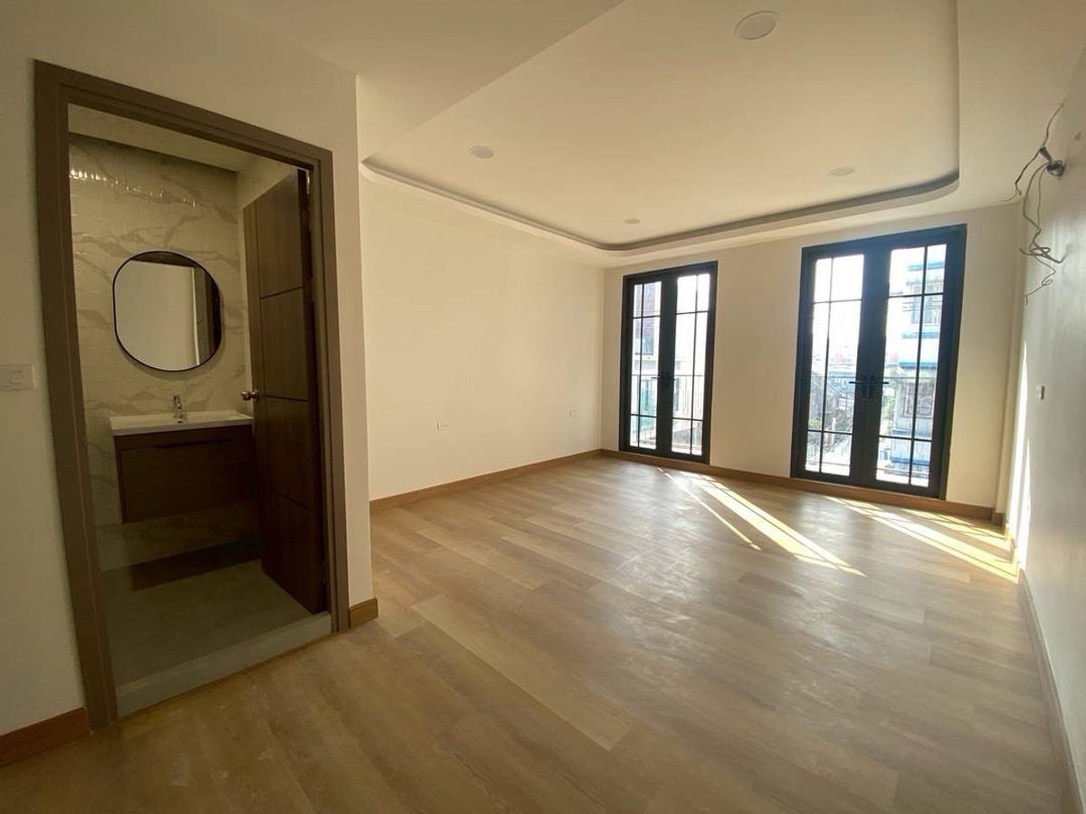 ขายอาคารพาณิชย์รัชดา ห้วยขวาง : ขายตึกอาคารพาณิชย์ ทำเลห้วยขวาง 4ชั้น 3นอน 5น้ำ 6.99ล้านบาท (รีโนเวท) เรียบร้อยแล้ว