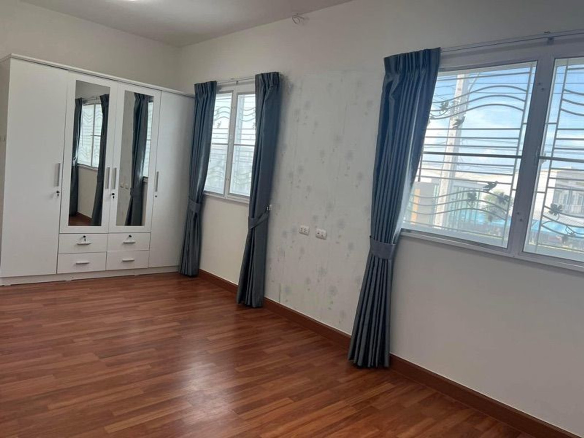 For SaleTownhomeBangna, Bearing, Lasalle : 21.4 sq m, 4 bedrooms, 2 bathrooms, 2-story townhome, Lalin Town Lio Bliss Theparak-Bang Bo.