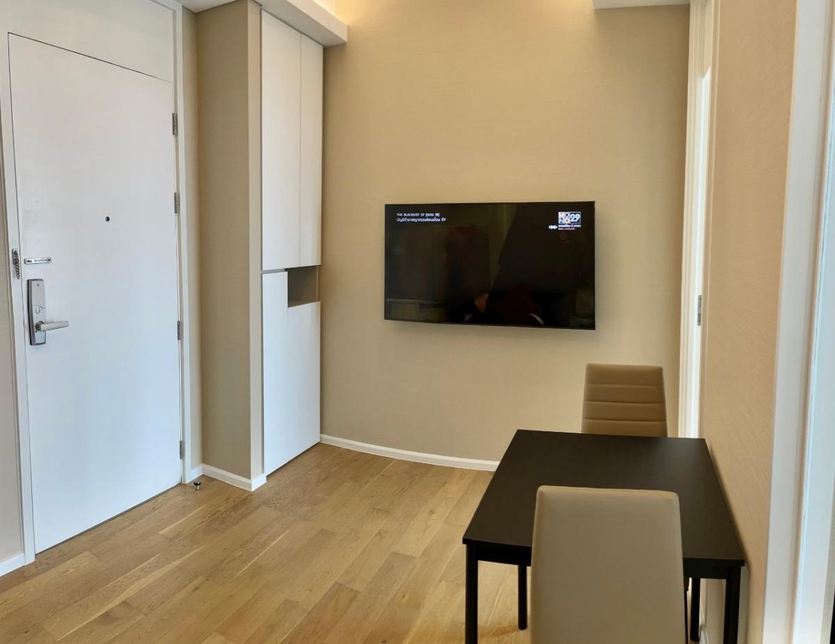 ให้เช่าคอนโดลาดพร้าว เซ็นทรัลลาดพร้าว : ราคาจริงรวมค่าใช้จ่ายแล้วคอนโดเดอะเซนต์ 1 ห้องนอน ใจกลางลาดพร้าว ใกล้ BTS/MRT 
ขาย 3.18 ลบ. • ให้เช่า 14,500 บ./ด. พร้อมสระว่ายน้ำและคลับเฮ้าส์!