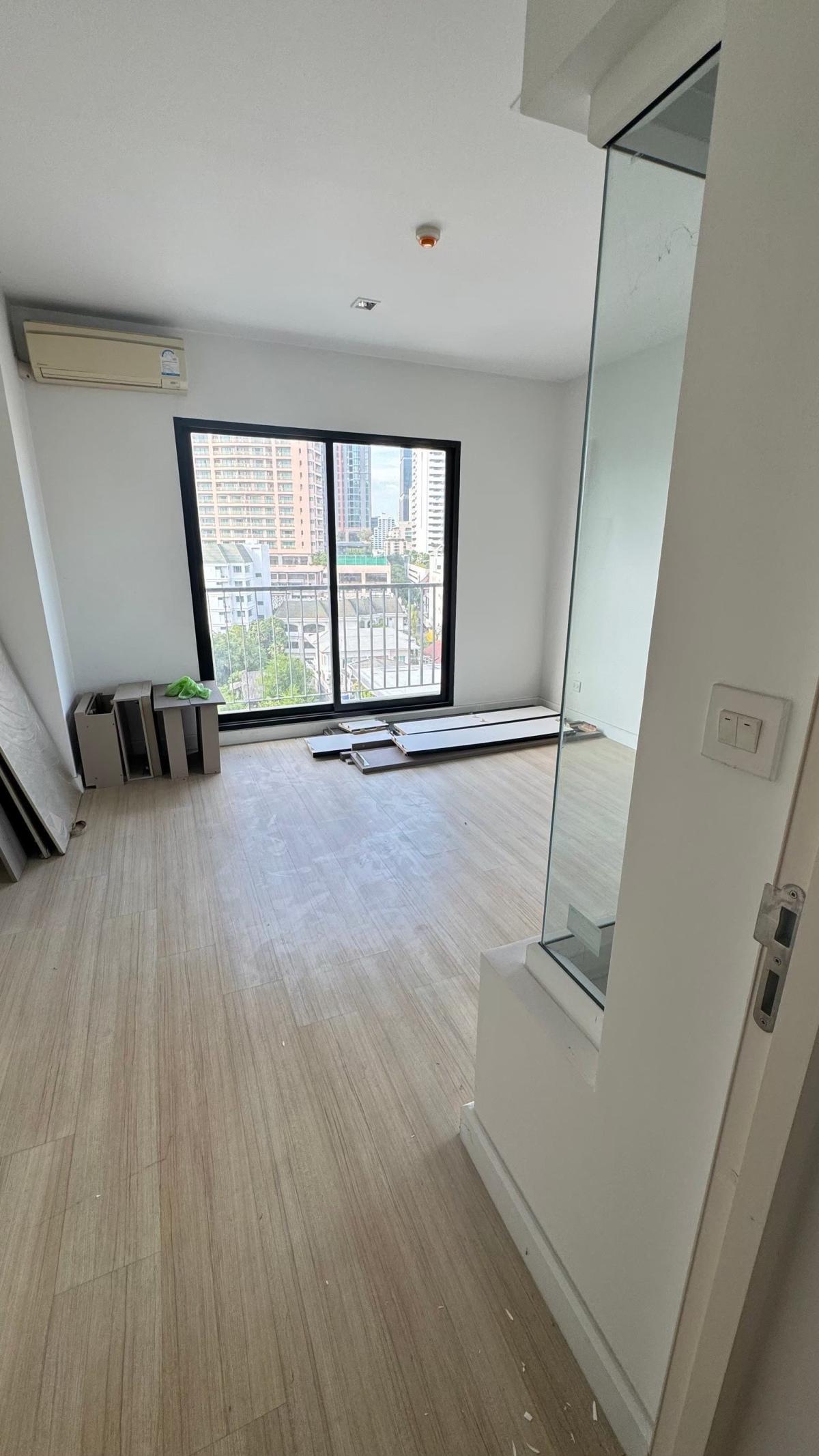 For SaleCondoSathorn, Narathiwat : 03/04/2026, The Seed Mingle 2 Bed 2 Bath in the heart of Lumpini
For sale at 7.49 million THB or for rent at only 30,000 THB/month, complete with full amenities! 0642748883