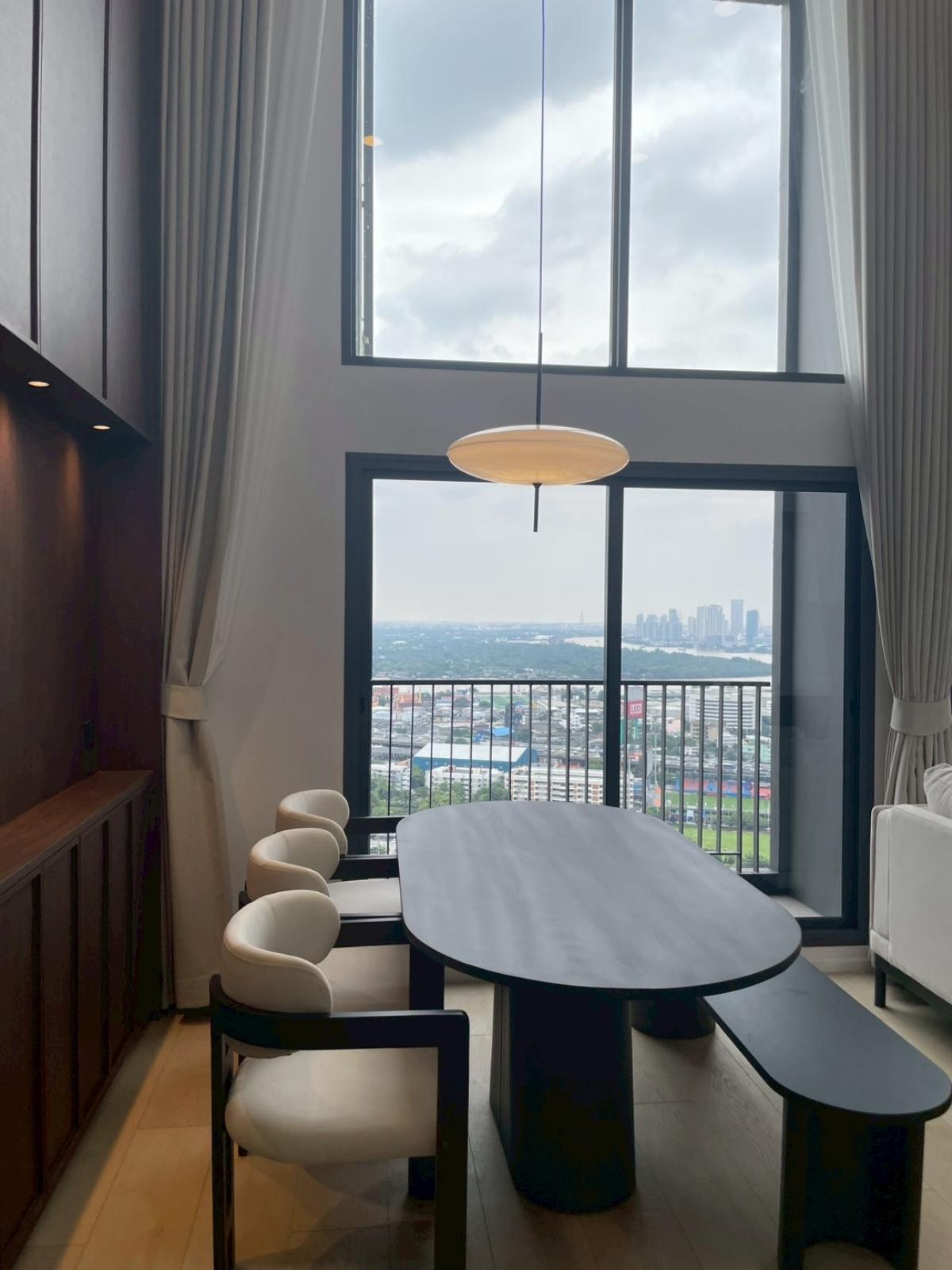 ให้เช่าคอนโดคลองเตย กล้วยน้ำไท : 03/04/2026, Life Rama 4 - Asoke 3 Bed Condo 91 sqm พร้อมอยู่! 
ใกล้ BTS/MRT, สระว่ายน้ำ+ฟิตเนสครบ สุดคุ้มเพียง 90,000 บาท/เดือน 0642748883