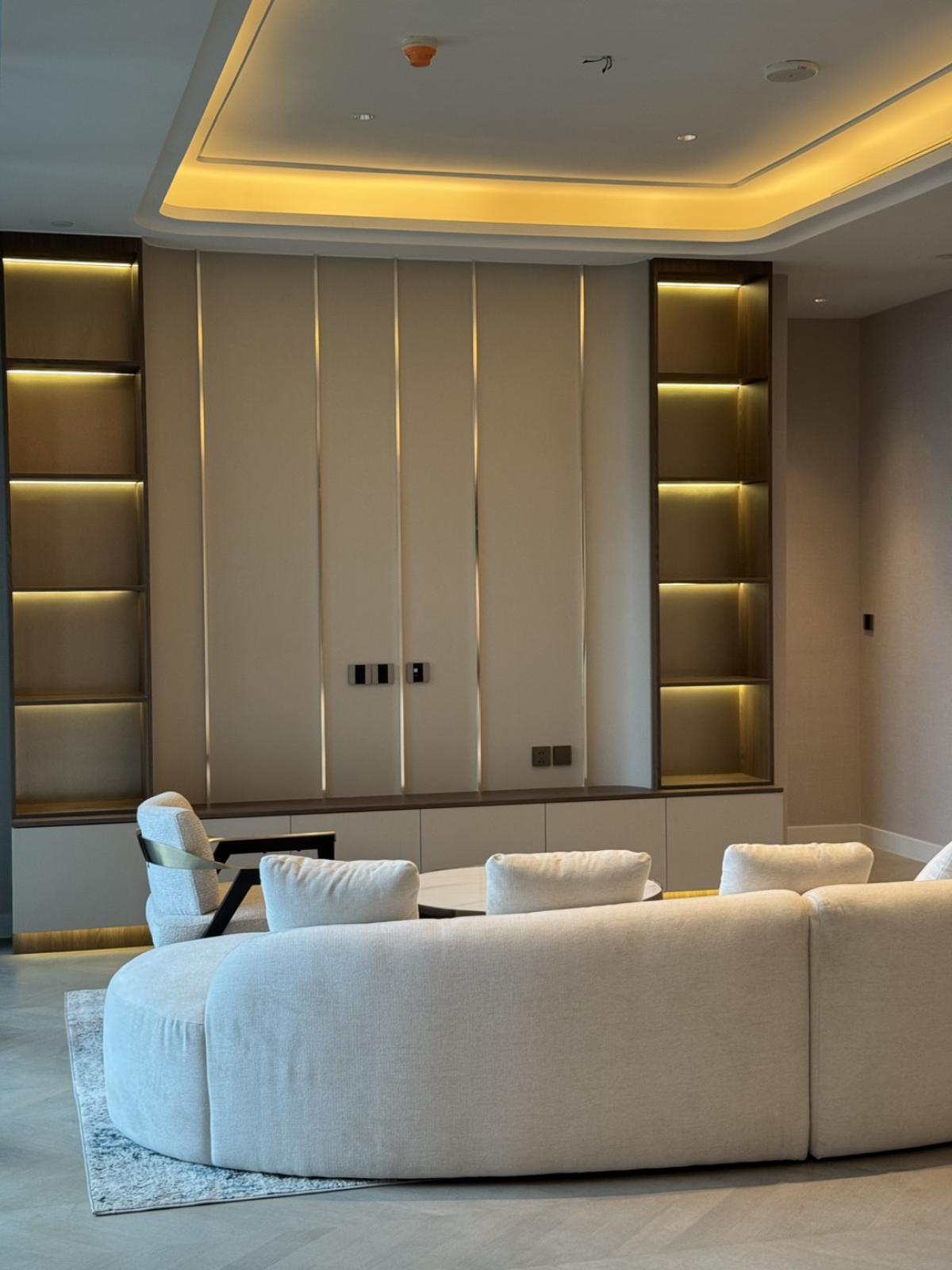 For SaleCondoWitthayu, Chidlom, Langsuan, Ploenchit : 03/04/2026, # For Sale!! ONE89 Wireless - Luxury Condo in the City Center 2 Bedrooms 2 Bathrooms Near BTS Lumpini 151 sq.m. 0642748883