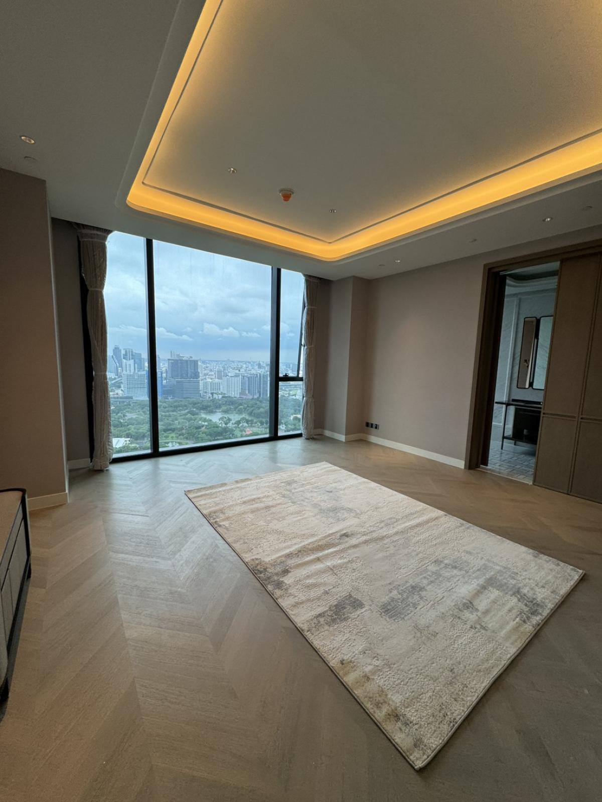 For SaleCondoWitthayu, Chidlom, Langsuan, Ploenchit : 03/04/2026, # For Sale!! ONE89 Wireless - Luxury Condo in the City Center 2 Bedrooms 2 Bathrooms Near BTS Lumpini 151 sq.m. 0642748883