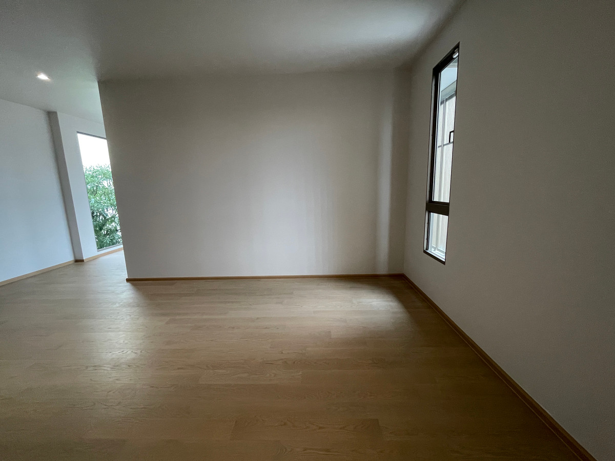 ขายบ้านเกษตร นวมินทร์ ลาดปลาเค้า : ขายบ้านหรู Providence Lane Kaset–Nawamin (โพรวิเดนซ์ เลน เกษตร–นวมินทร์)  บ้านเดี่ยว 3 ชั้น พร้อมลิฟต์และสระว่ายน้ำส่วนตัว บนทำเลศักยภาพใจกลางเกษตร–นวมินทร์ เดินทางสะดวก ใกล้ทางด่วนและรถไฟฟ้าถึง 2 สาย