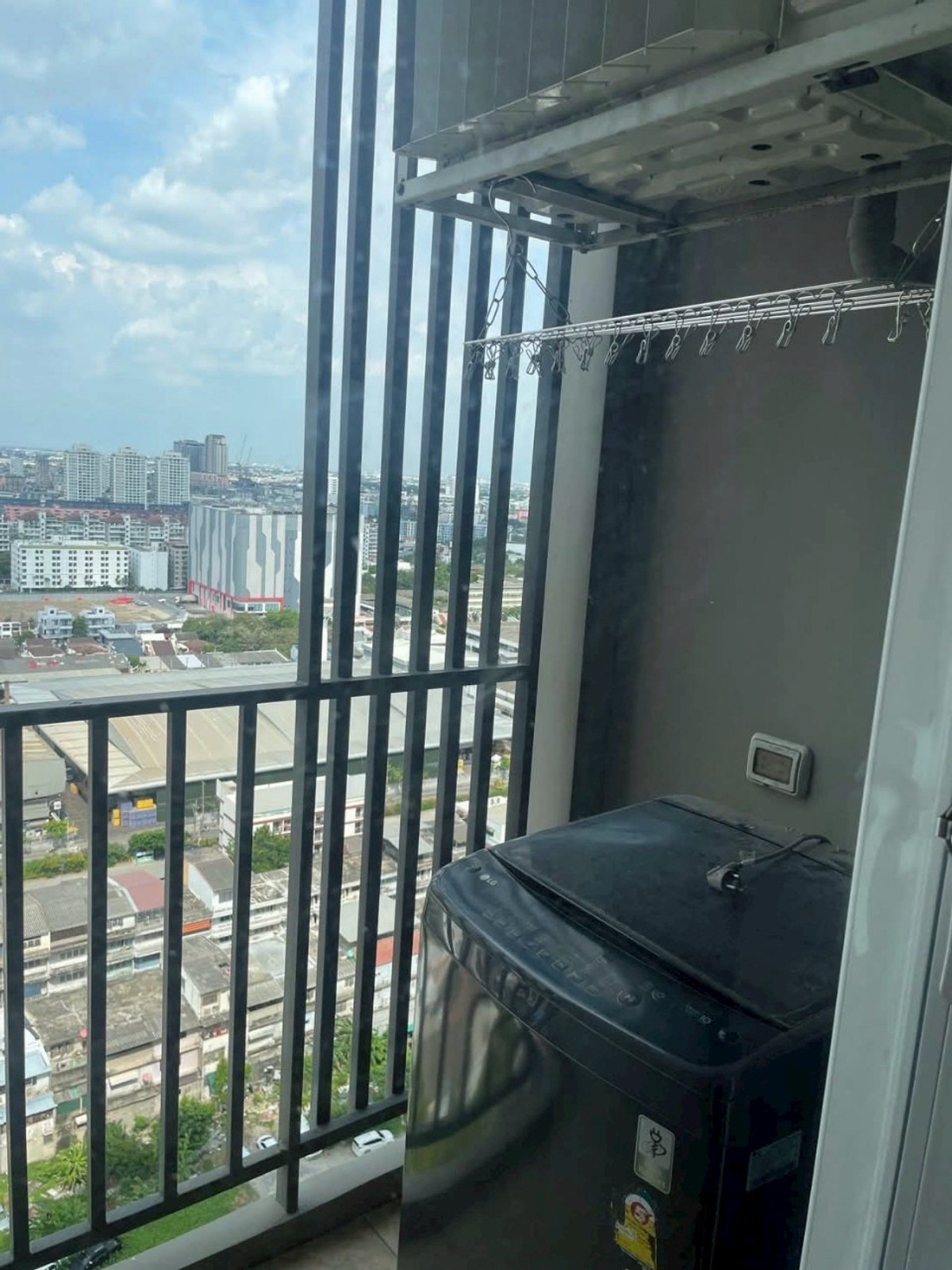 For RentCondoRamkhamhaeng, Hua Mak : ✅ SVR345 ✅ Line : @p2nproperty