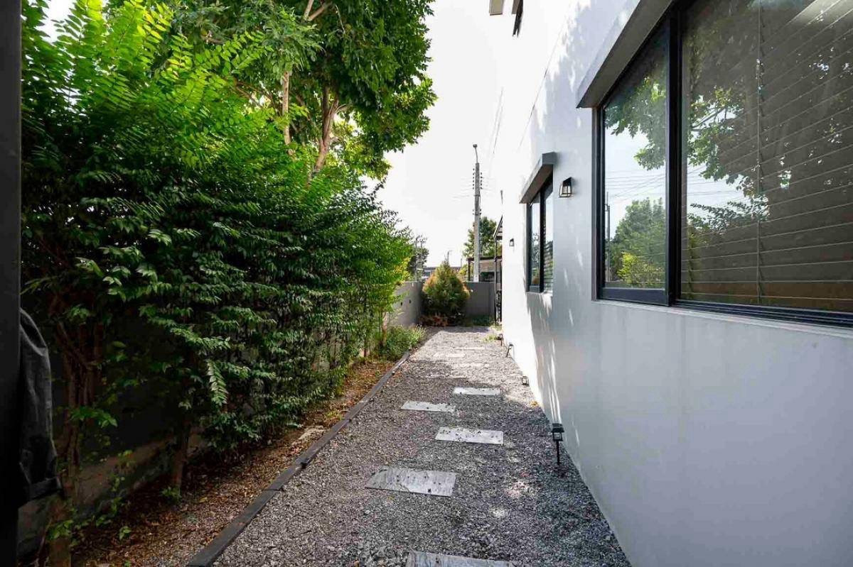 For SaleTownhomeRathburana, Suksawat : Townhome for sale, Siri Place Pracha Uthit 90, near Big C Pracha Uthit, only 10 minutes.