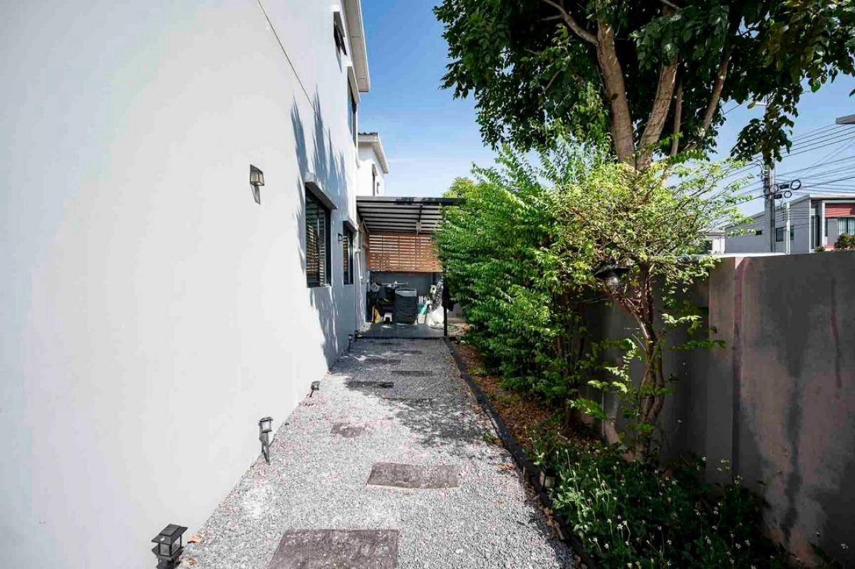 For SaleTownhomeRathburana, Suksawat : Townhome for sale, Siri Place Pracha Uthit 90, near Big C Pracha Uthit, only 10 minutes.