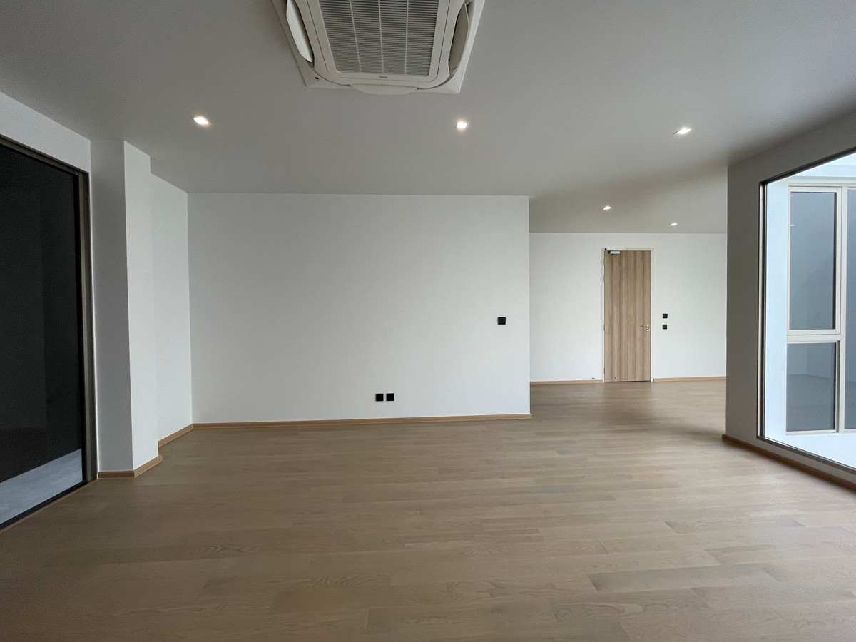 ขายบ้านเกษตร นวมินทร์ ลาดปลาเค้า : ขายบ้านหรู Providence Lane Kaset–Nawamin (โพรวิเดนซ์ เลน เกษตร–นวมินทร์)  บ้านเดี่ยว 3 ชั้น พร้อมลิฟต์และสระว่ายน้ำส่วนตัว บนทำเลศักยภาพใจกลางเกษตร–นวมินทร์ เดินทางสะดวก ใกล้ทางด่วนและรถไฟฟ้าถึง 2 สาย