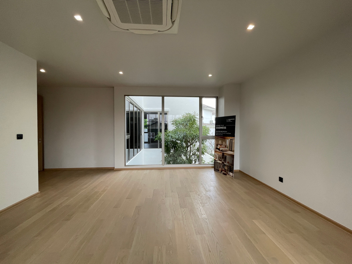 ขายบ้านเกษตร นวมินทร์ ลาดปลาเค้า : ขายบ้านหรู Providence Lane Kaset–Nawamin (โพรวิเดนซ์ เลน เกษตร–นวมินทร์)  บ้านเดี่ยว 3 ชั้น พร้อมลิฟต์และสระว่ายน้ำส่วนตัว บนทำเลศักยภาพใจกลางเกษตร–นวมินทร์ เดินทางสะดวก ใกล้ทางด่วนและรถไฟฟ้าถึง 2 สาย