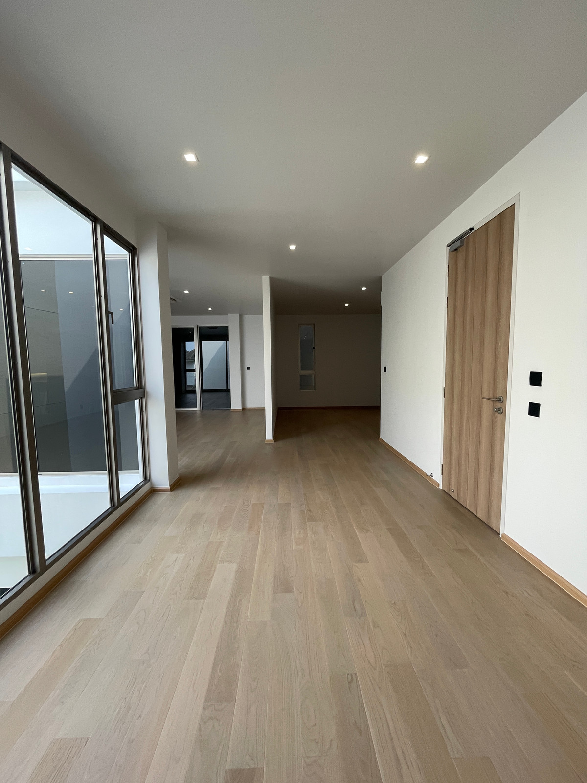 ขายบ้านเกษตร นวมินทร์ ลาดปลาเค้า : ขายบ้านหรู Providence Lane Kaset–Nawamin (โพรวิเดนซ์ เลน เกษตร–นวมินทร์)  บ้านเดี่ยว 3 ชั้น พร้อมลิฟต์และสระว่ายน้ำส่วนตัว บนทำเลศักยภาพใจกลางเกษตร–นวมินทร์ เดินทางสะดวก ใกล้ทางด่วนและรถไฟฟ้าถึง 2 สาย