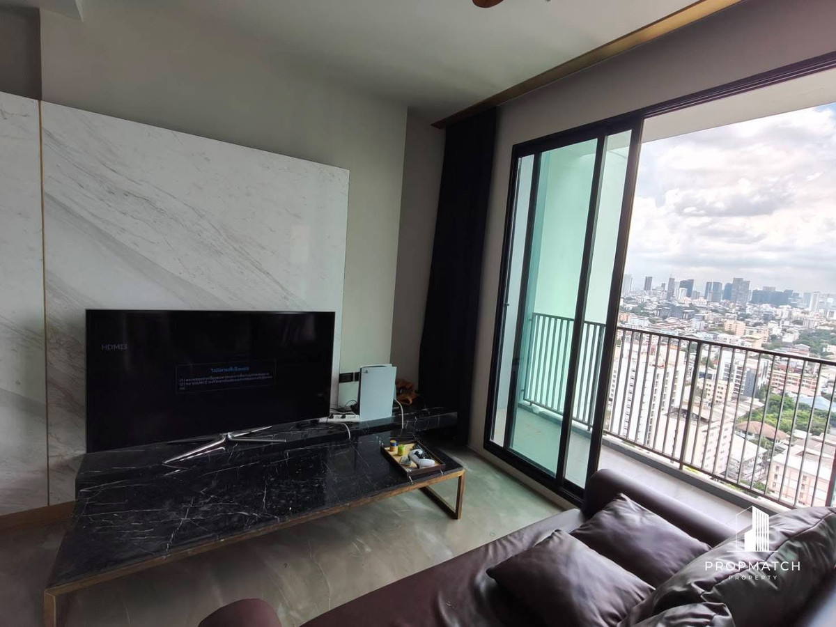 ขายคอนโดรัชดา ห้วยขวาง : ✨Flash Deal ✨Quinn Ratchada 17 ( 1Bed 1Bath 45SQM.) พร้อมอยู่ ! เพียง 4,590,000 บาท Tel.0981315848 @propmatch