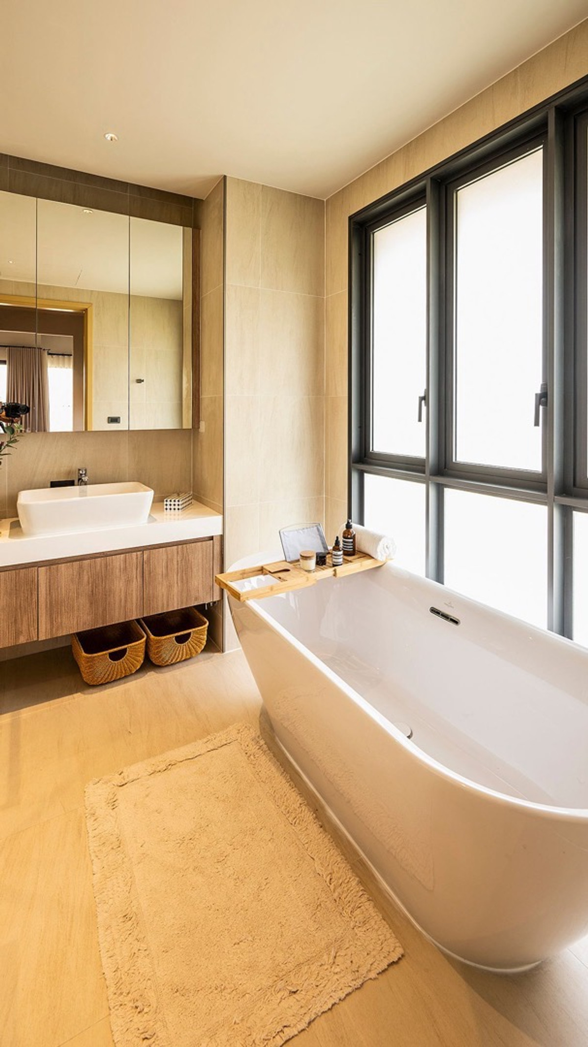 For SaleHousePattaya, Bangsaen, Chonburi : Wisdom First Residence, a luxurious Mid-Century style house in the heart of the valley, 1,400 rai at Wisdom Valley, Khao Mai Kaeo, Chonburi.