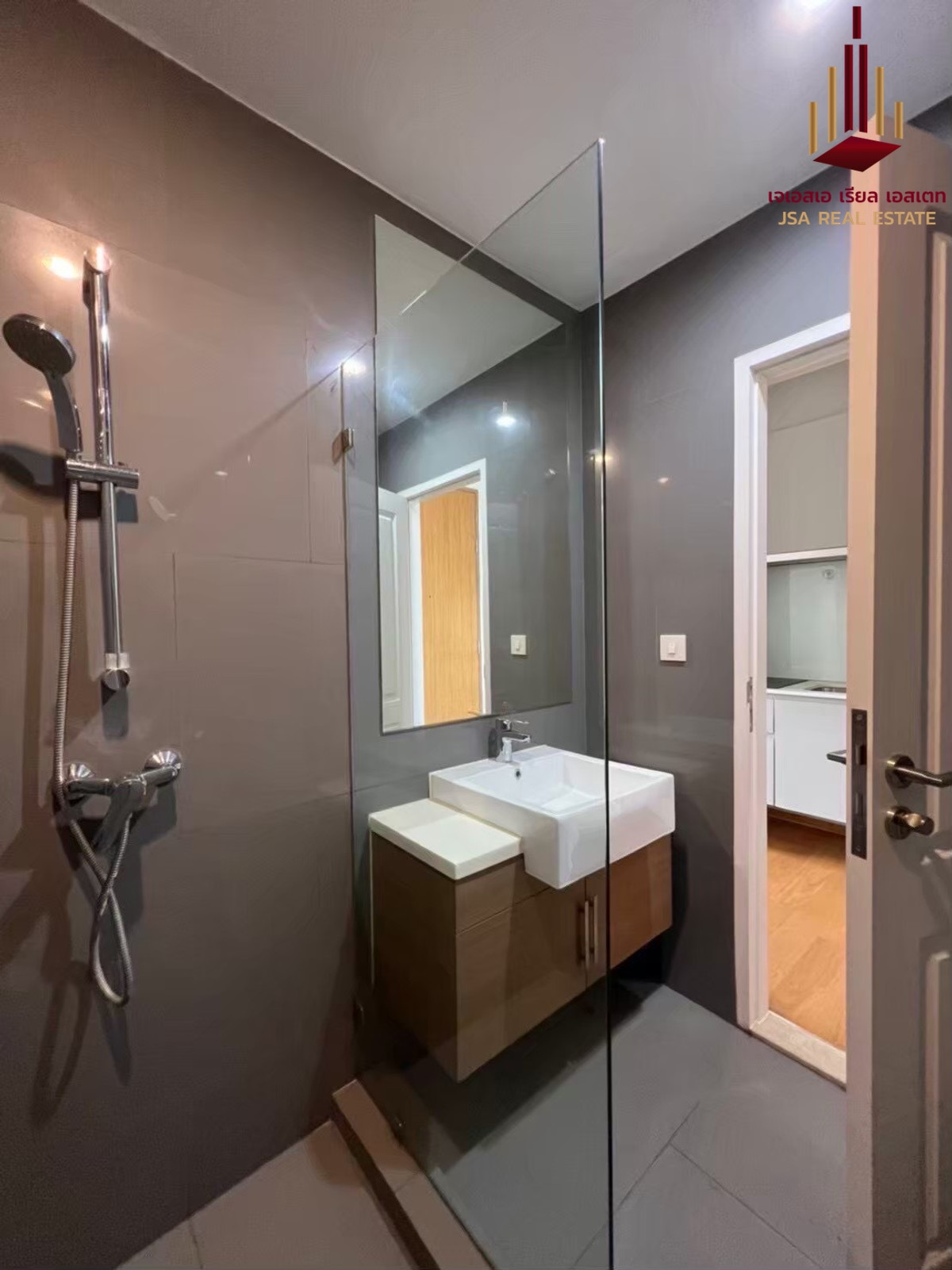 ให้เช่าคอนโดสาทร นราธิวาส : ✨ For Rent : Noble Revo Silom Condo ✨  💰 Only  18,000 thb/month