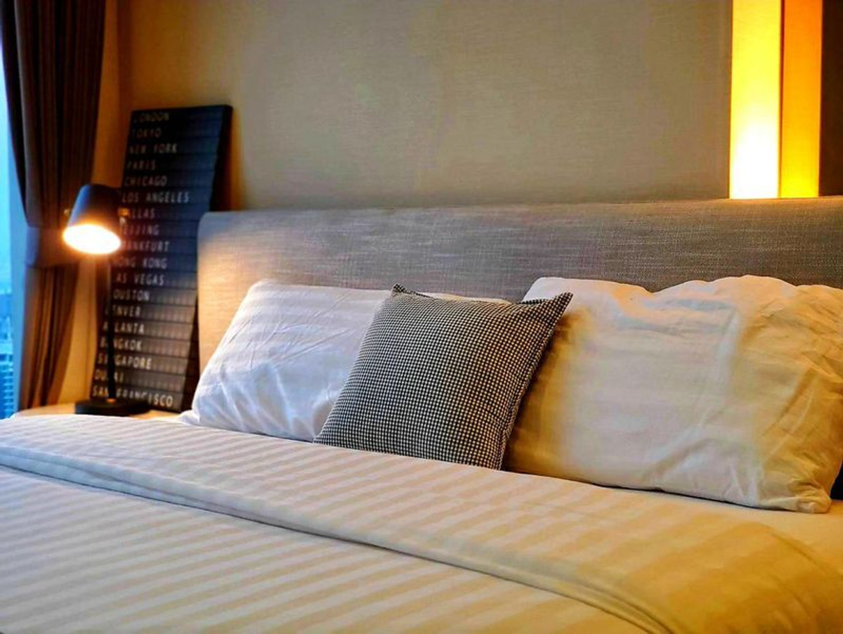 ให้เช่าคอนโดสุขุมวิท อโศก ทองหล่อ : คอนโด 1 ห้องนอน 1 ห้องน้ำในดิเอสอโศกกรุงเทพฯ