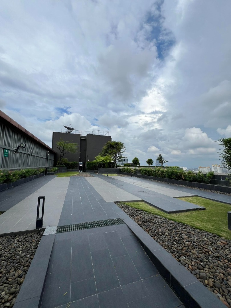 For RentCondoRama9, Petchburi, RCA : 🔥For urgent rent🔥Life Asoke, beautiful room, fully furnished, ready to move in, convenient transportation, next to MRT Phetchaburi ❗