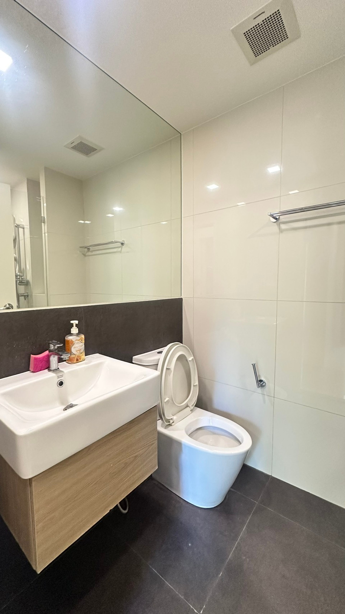 ให้เช่าคอนโดอ่อนนุช อุดมสุข : ให้เช่า 1 ห้องนอน ทำเลติดบีทีเอสอ่อนนุช พร้อมเข้าอยู่