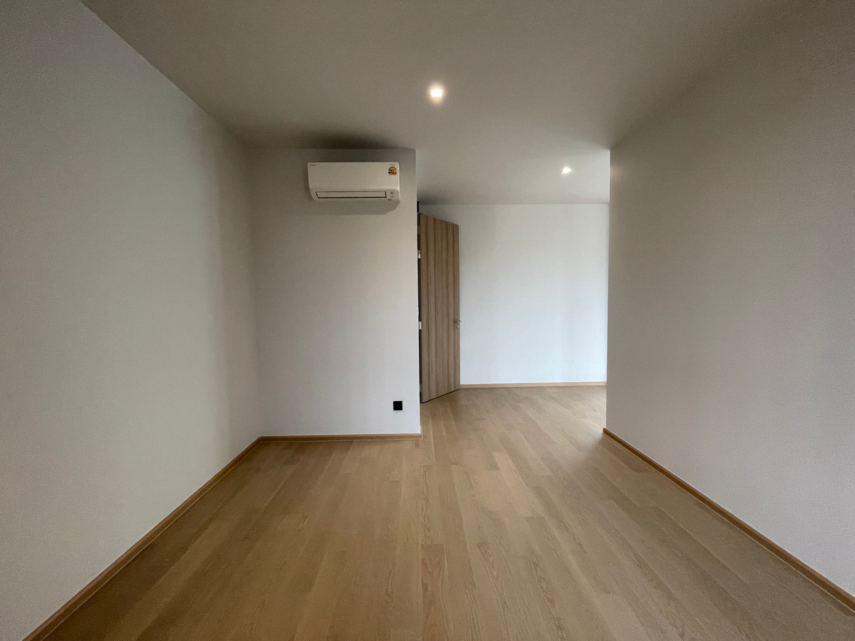 ขายบ้านเกษตร นวมินทร์ ลาดปลาเค้า : ขายบ้านหรู Providence Lane Kaset–Nawamin (โพรวิเดนซ์ เลน เกษตร–นวมินทร์)  บ้านเดี่ยว 3 ชั้น พร้อมลิฟต์และสระว่ายน้ำส่วนตัว บนทำเลศักยภาพใจกลางเกษตร–นวมินทร์ เดินทางสะดวก ใกล้ทางด่วนและรถไฟฟ้าถึง 2 สาย