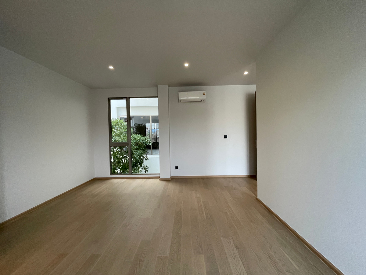 ขายบ้านเกษตร นวมินทร์ ลาดปลาเค้า : ขายบ้านหรู Providence Lane Kaset–Nawamin (โพรวิเดนซ์ เลน เกษตร–นวมินทร์)  บ้านเดี่ยว 3 ชั้น พร้อมลิฟต์และสระว่ายน้ำส่วนตัว บนทำเลศักยภาพใจกลางเกษตร–นวมินทร์ เดินทางสะดวก ใกล้ทางด่วนและรถไฟฟ้าถึง 2 สาย