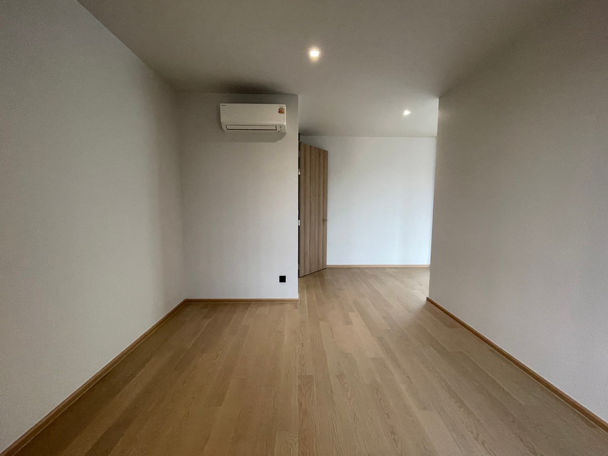 ขายบ้านเกษตร นวมินทร์ ลาดปลาเค้า : ขายบ้านหรู Providence Lane Kaset–Nawamin (โพรวิเดนซ์ เลน เกษตร–นวมินทร์)  บ้านเดี่ยว 3 ชั้น พร้อมลิฟต์และสระว่ายน้ำส่วนตัว บนทำเลศักยภาพใจกลางเกษตร–นวมินทร์ เดินทางสะดวก ใกล้ทางด่วนและรถไฟฟ้าถึง 2 สาย