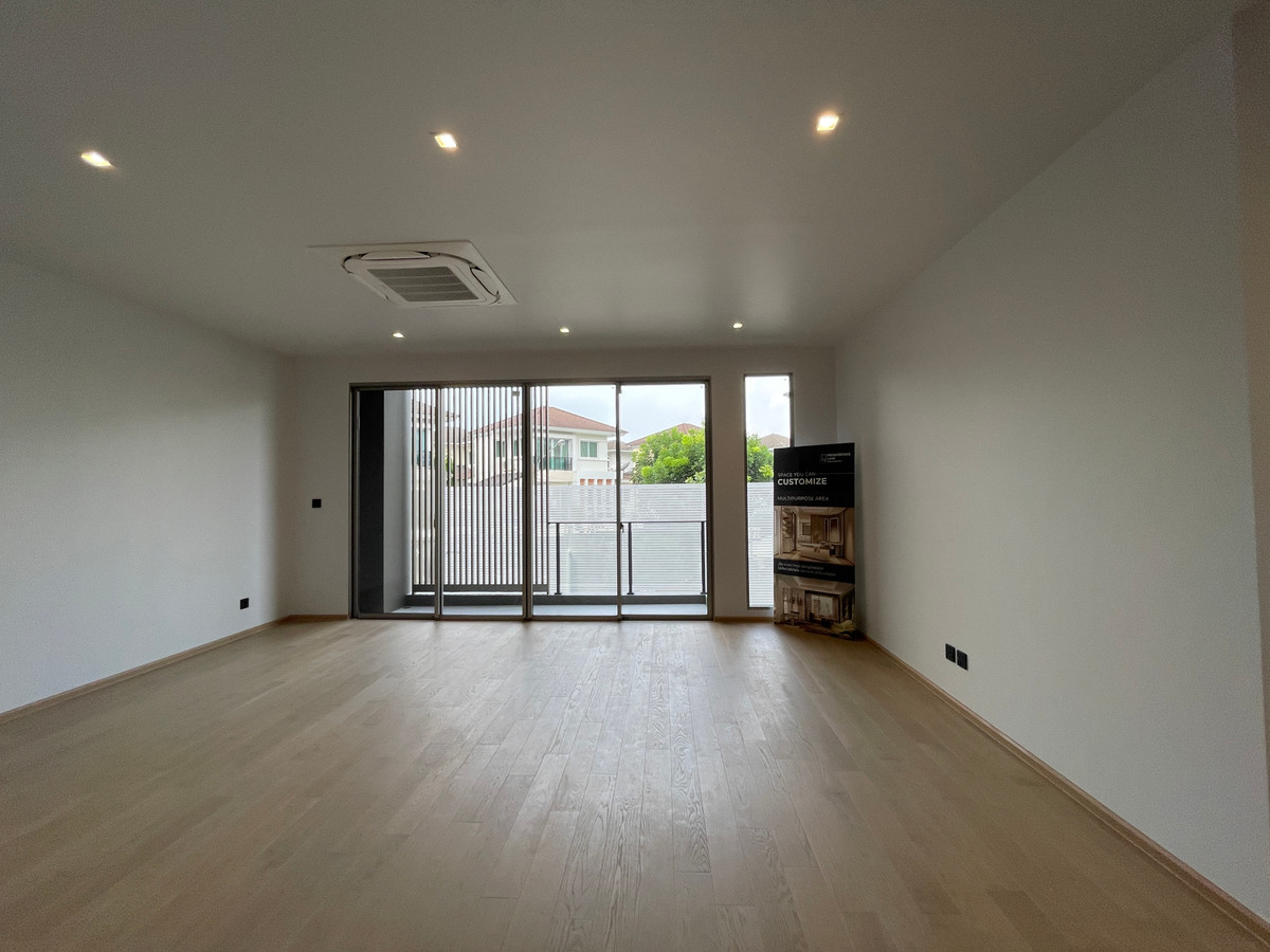 ขายบ้านเกษตร นวมินทร์ ลาดปลาเค้า : ขายบ้านหรู Providence Lane Kaset–Nawamin (โพรวิเดนซ์ เลน เกษตร–นวมินทร์)  บ้านเดี่ยว 3 ชั้น พร้อมลิฟต์และสระว่ายน้ำส่วนตัว บนทำเลศักยภาพใจกลางเกษตร–นวมินทร์ เดินทางสะดวก ใกล้ทางด่วนและรถไฟฟ้าถึง 2 สาย