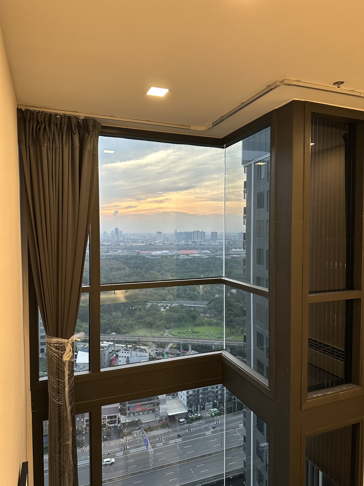 For SaleCondoSapankwai,Jatujak : FOR SALE condo , The Privacy Jatujak , BTS-Ha Yaek Lat Phrao , Chomphon , Chatuchak , Bangkok , CX-148428
