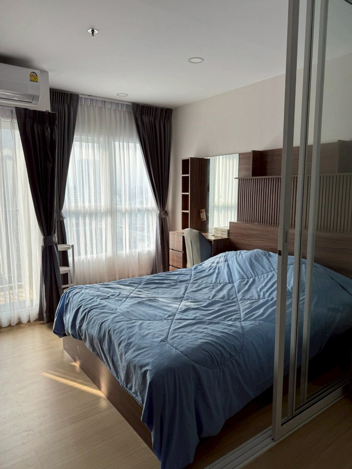 For RentCondoRamkhamhaeng, Hua Mak : ✅ SVR350 ✅ Line : @p2nproperty