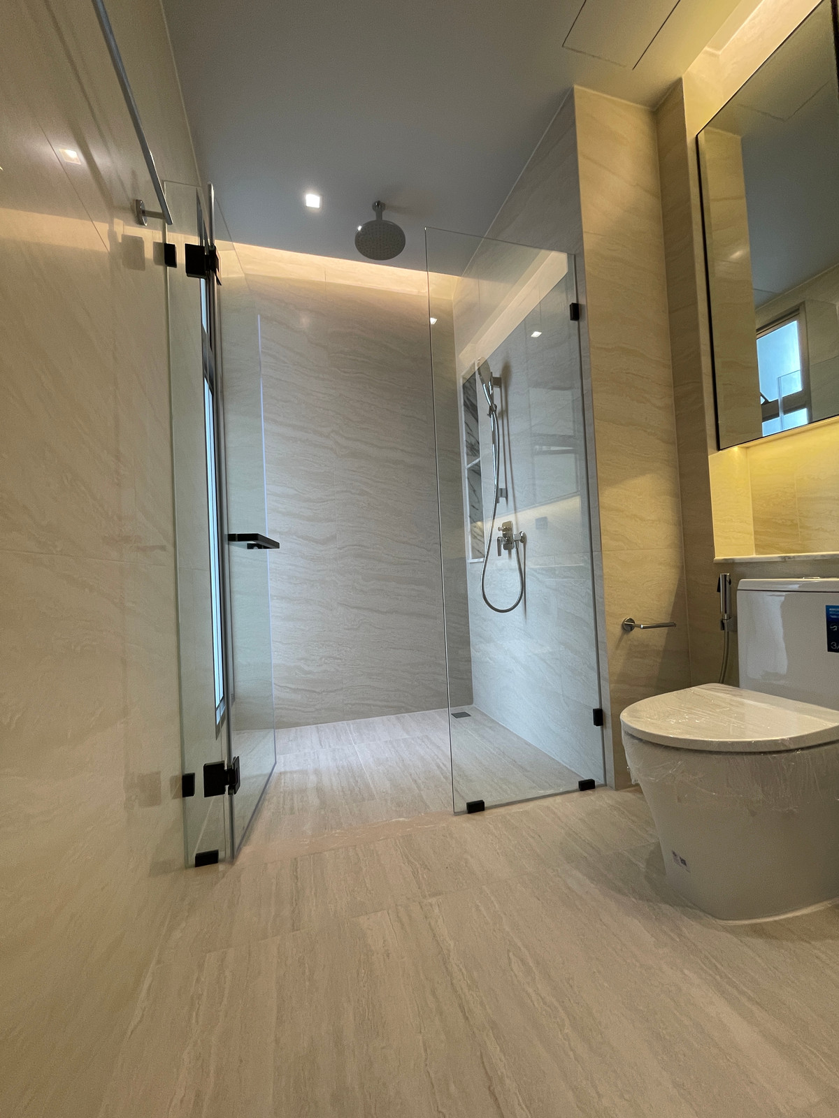 ขายบ้านเกษตร นวมินทร์ ลาดปลาเค้า : ขายบ้านหรู Providence Lane Kaset–Nawamin (โพรวิเดนซ์ เลน เกษตร–นวมินทร์)  บ้านเดี่ยว 3 ชั้น พร้อมลิฟต์และสระว่ายน้ำส่วนตัว บนทำเลศักยภาพใจกลางเกษตร–นวมินทร์ เดินทางสะดวก ใกล้ทางด่วนและรถไฟฟ้าถึง 2 สาย