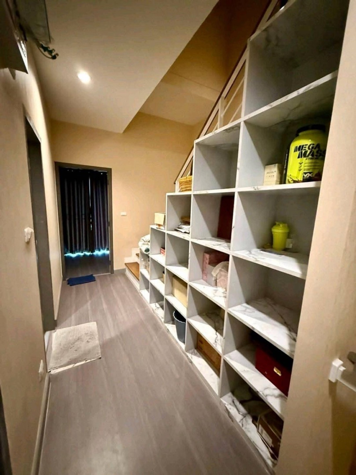 For RentTownhomeLadkrabang, Suwannaphum Airport : Townhome for rent, townhome, Sammakorn Avenue Suvarnabhumi Village, near Robinson Lat Krabang, only 8 minutes.