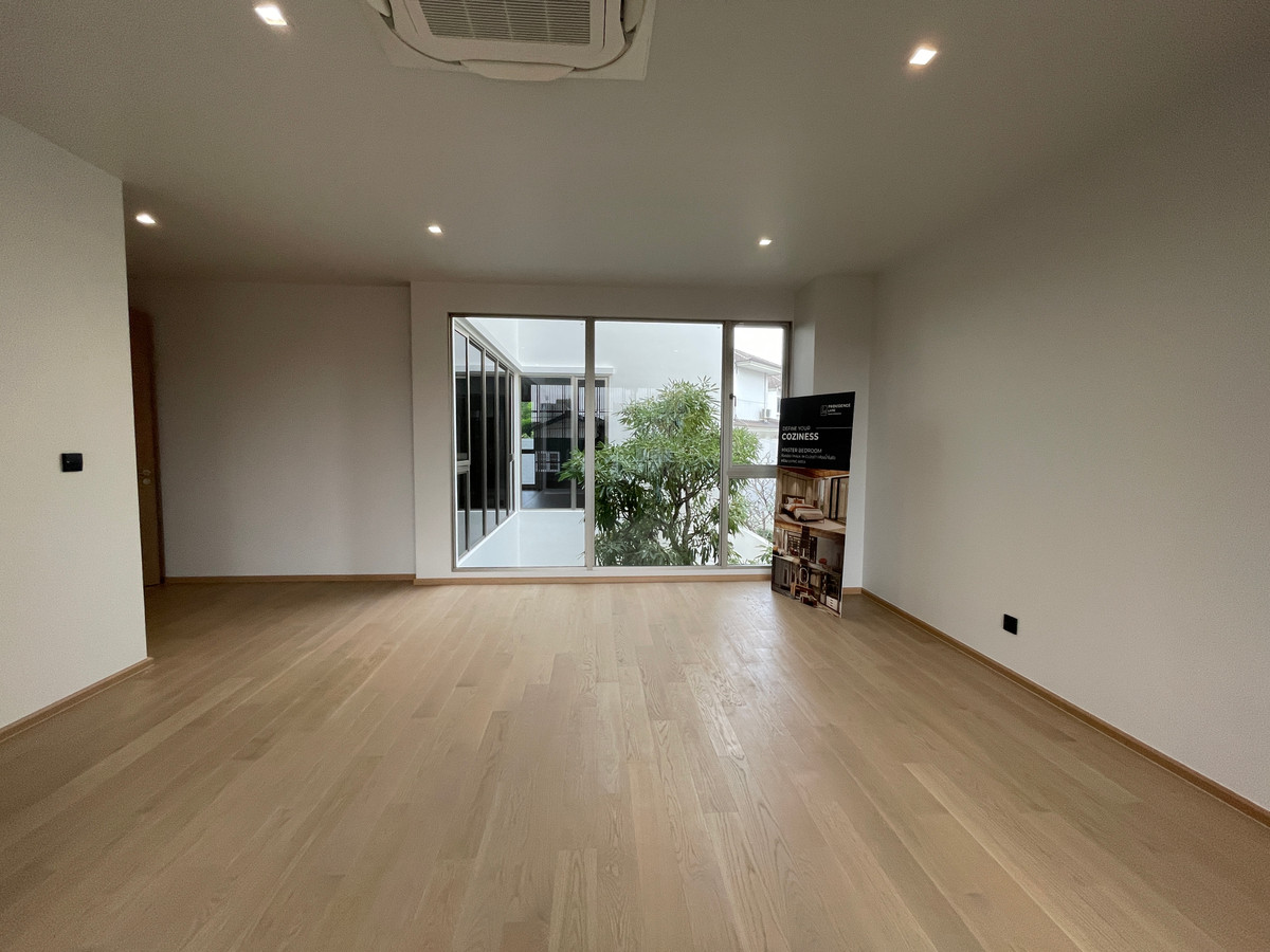 ขายบ้านเกษตร นวมินทร์ ลาดปลาเค้า : ขายบ้านหรู Providence Lane Kaset–Nawamin (โพรวิเดนซ์ เลน เกษตร–นวมินทร์)  บ้านเดี่ยว 3 ชั้น พร้อมลิฟต์และสระว่ายน้ำส่วนตัว บนทำเลศักยภาพใจกลางเกษตร–นวมินทร์ เดินทางสะดวก ใกล้ทางด่วนและรถไฟฟ้าถึง 2 สาย