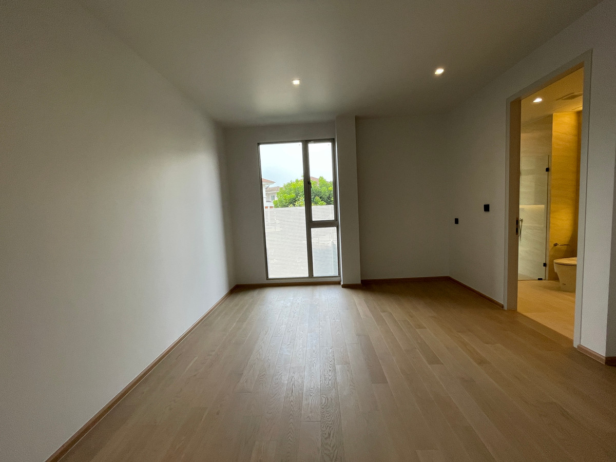 ขายบ้านเกษตร นวมินทร์ ลาดปลาเค้า : ขายบ้านหรู Providence Lane Kaset–Nawamin (โพรวิเดนซ์ เลน เกษตร–นวมินทร์)  บ้านเดี่ยว 3 ชั้น พร้อมลิฟต์และสระว่ายน้ำส่วนตัว บนทำเลศักยภาพใจกลางเกษตร–นวมินทร์ เดินทางสะดวก ใกล้ทางด่วนและรถไฟฟ้าถึง 2 สาย