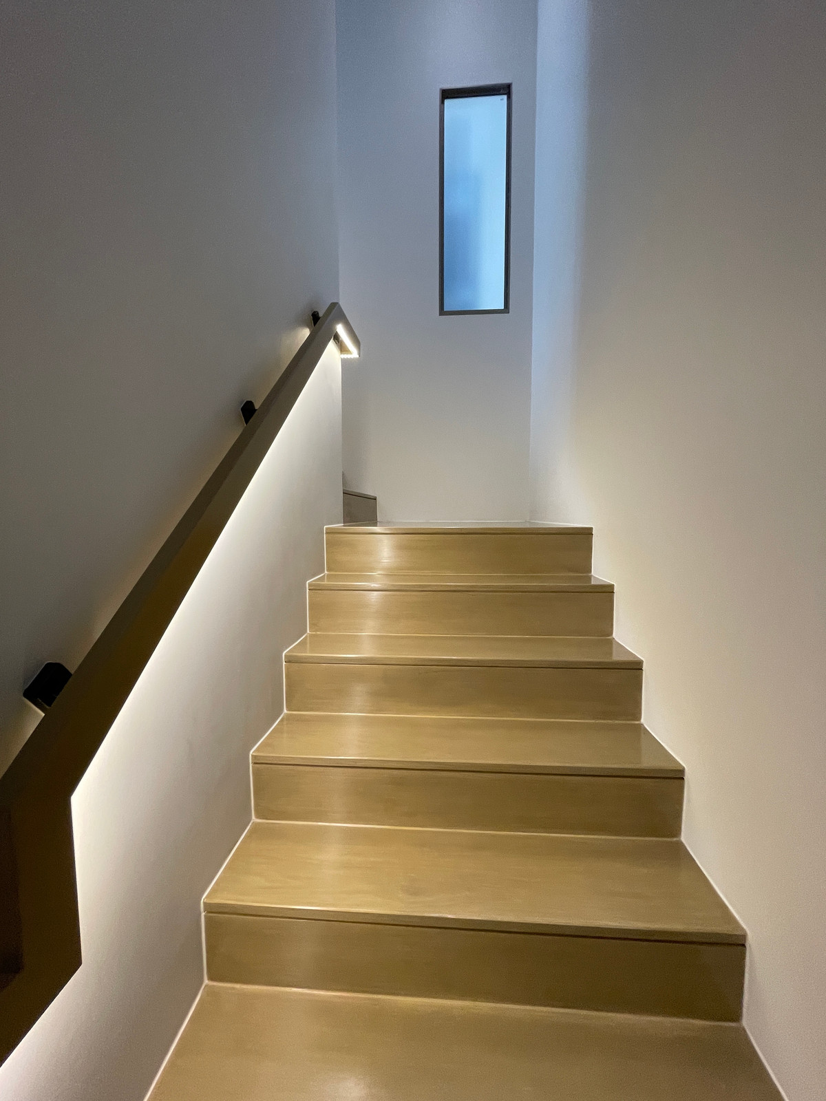 ขายบ้านเกษตร นวมินทร์ ลาดปลาเค้า : ขายบ้านหรู Providence Lane Kaset–Nawamin (โพรวิเดนซ์ เลน เกษตร–นวมินทร์)  บ้านเดี่ยว 3 ชั้น พร้อมลิฟต์และสระว่ายน้ำส่วนตัว บนทำเลศักยภาพใจกลางเกษตร–นวมินทร์ เดินทางสะดวก ใกล้ทางด่วนและรถไฟฟ้าถึง 2 สาย