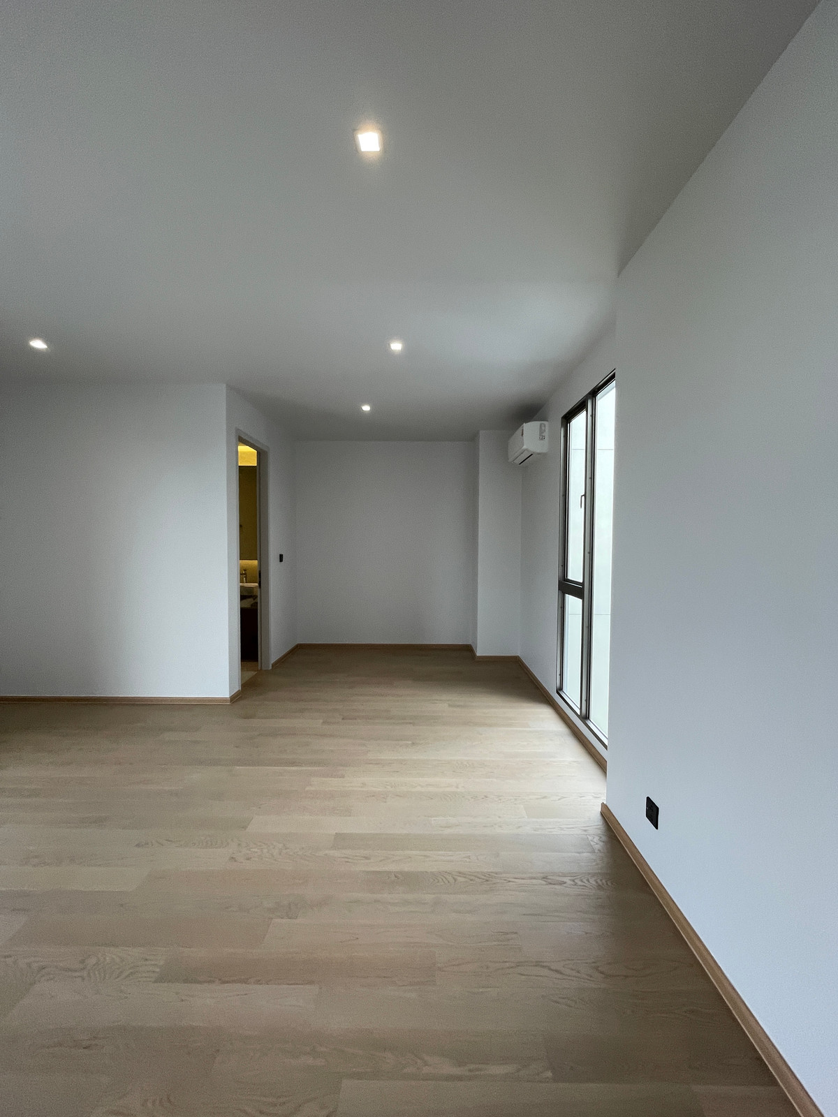 ขายบ้านเกษตร นวมินทร์ ลาดปลาเค้า : ขายบ้านหรู Providence Lane Kaset–Nawamin (โพรวิเดนซ์ เลน เกษตร–นวมินทร์)  บ้านเดี่ยว 3 ชั้น พร้อมลิฟต์และสระว่ายน้ำส่วนตัว บนทำเลศักยภาพใจกลางเกษตร–นวมินทร์ เดินทางสะดวก ใกล้ทางด่วนและรถไฟฟ้าถึง 2 สาย