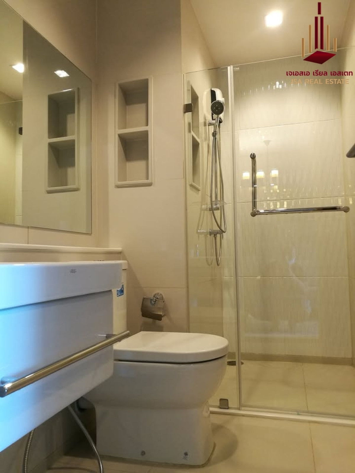 For SaleCondoRama9, Petchburi, RCA : ✨ For Sale: Life Asoke - Rama 9 ✨2B/1B Only 5,900,000 THB✨