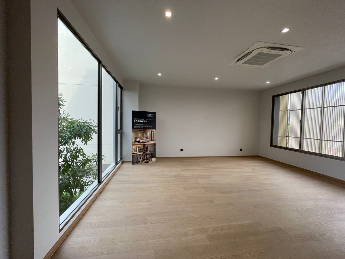 ขายบ้านเกษตร นวมินทร์ ลาดปลาเค้า : ขายบ้านหรู Providence Lane Kaset–Nawamin (โพรวิเดนซ์ เลน เกษตร–นวมินทร์)  บ้านเดี่ยว 3 ชั้น พร้อมลิฟต์และสระว่ายน้ำส่วนตัว บนทำเลศักยภาพใจกลางเกษตร–นวมินทร์ เดินทางสะดวก ใกล้ทางด่วนและรถไฟฟ้าถึง 2 สาย