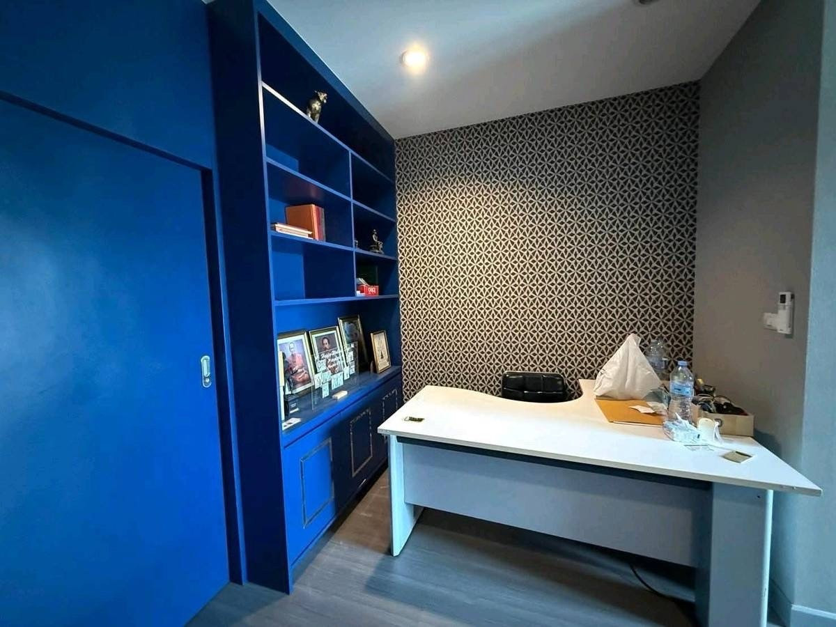 For RentTownhomeLadkrabang, Suwannaphum Airport : Townhome for rent, townhome, Sammakorn Avenue Suvarnabhumi Village, near Robinson Lat Krabang, only 8 minutes.