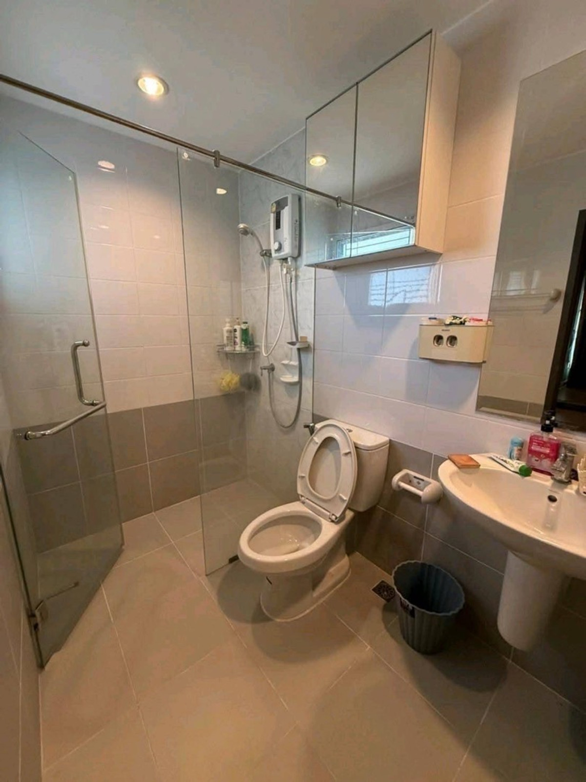 For RentTownhomeLadkrabang, Suwannaphum Airport : Townhome for rent, townhome, Sammakorn Avenue Suvarnabhumi Village, near Robinson Lat Krabang, only 8 minutes.